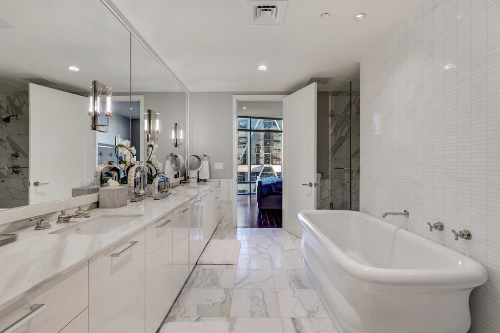 200 Congress Ave # 23F