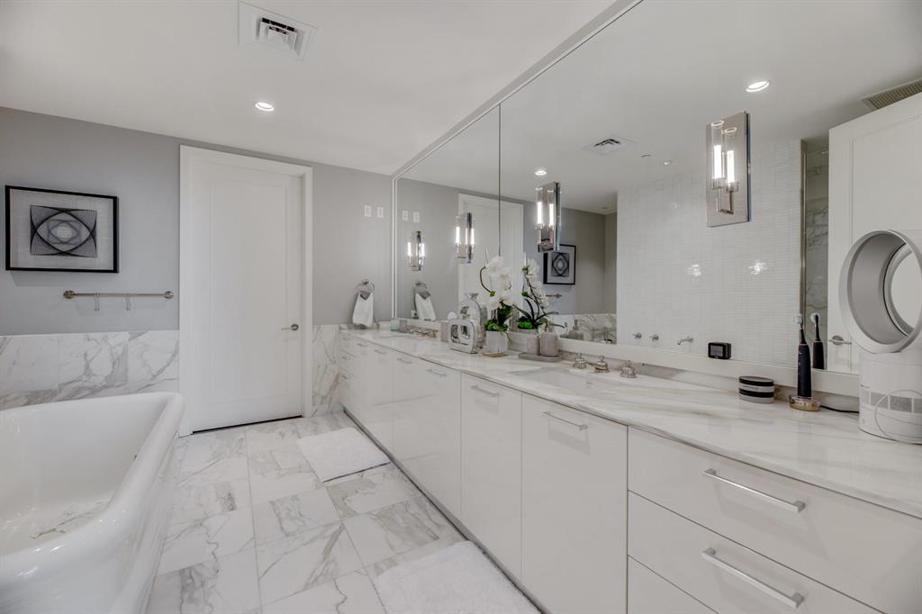 200 Congress Ave # 23F