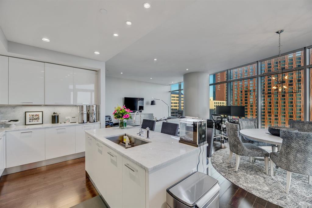 200 Congress Ave # 23F