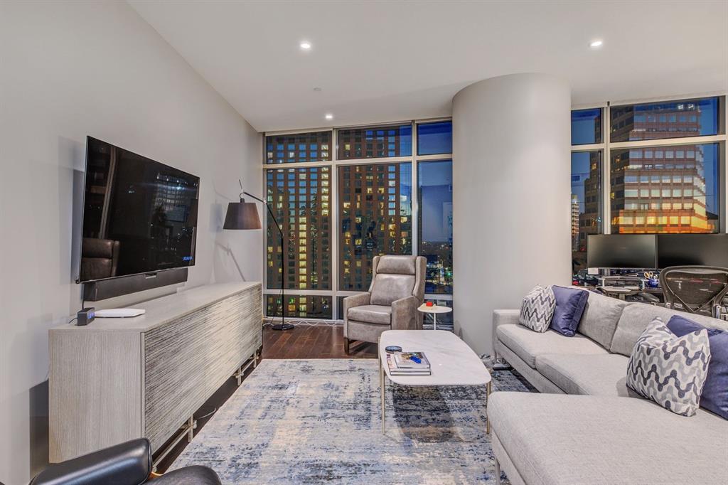 200 Congress Ave # 23F