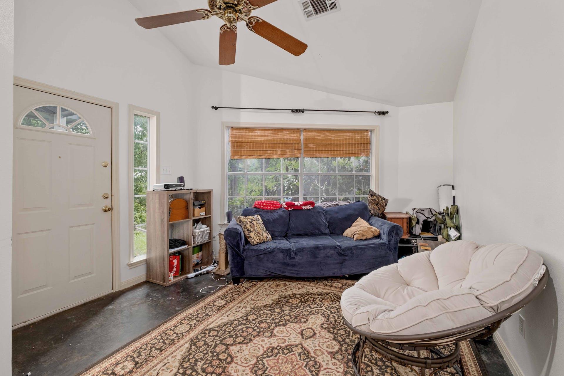 1811 W 39th ST Unit: A/B