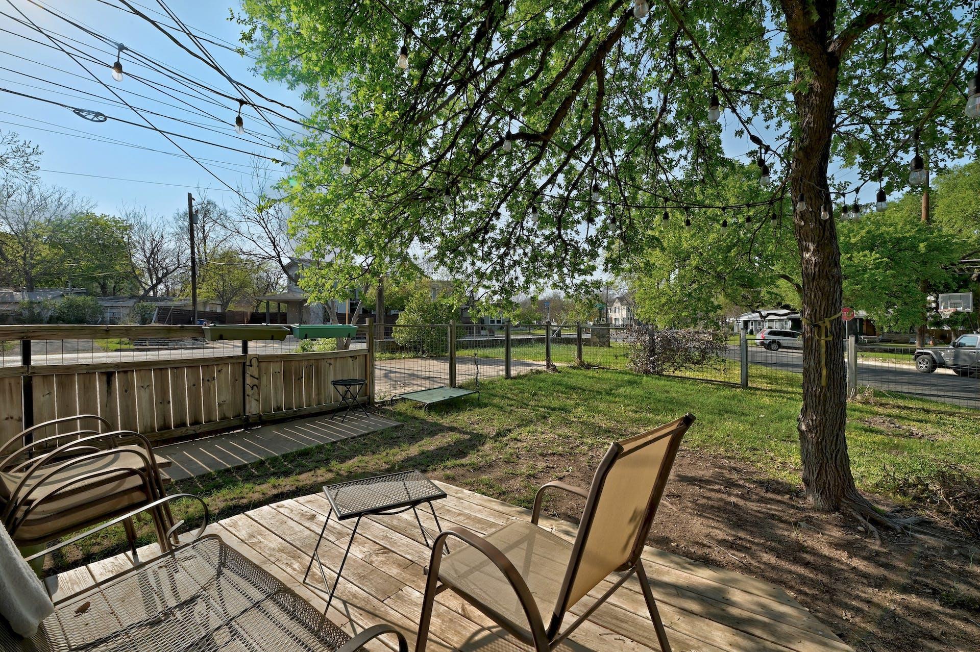 1811 W 39th ST Unit: A/B