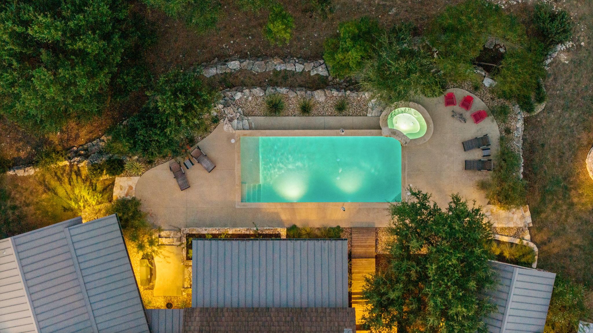 250 McKellar RD