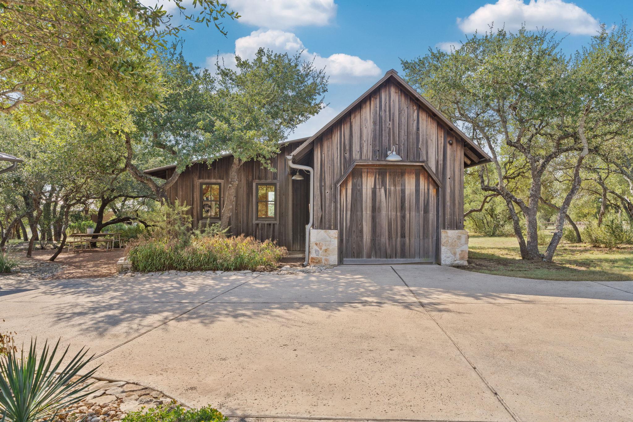 250 McKellar RD