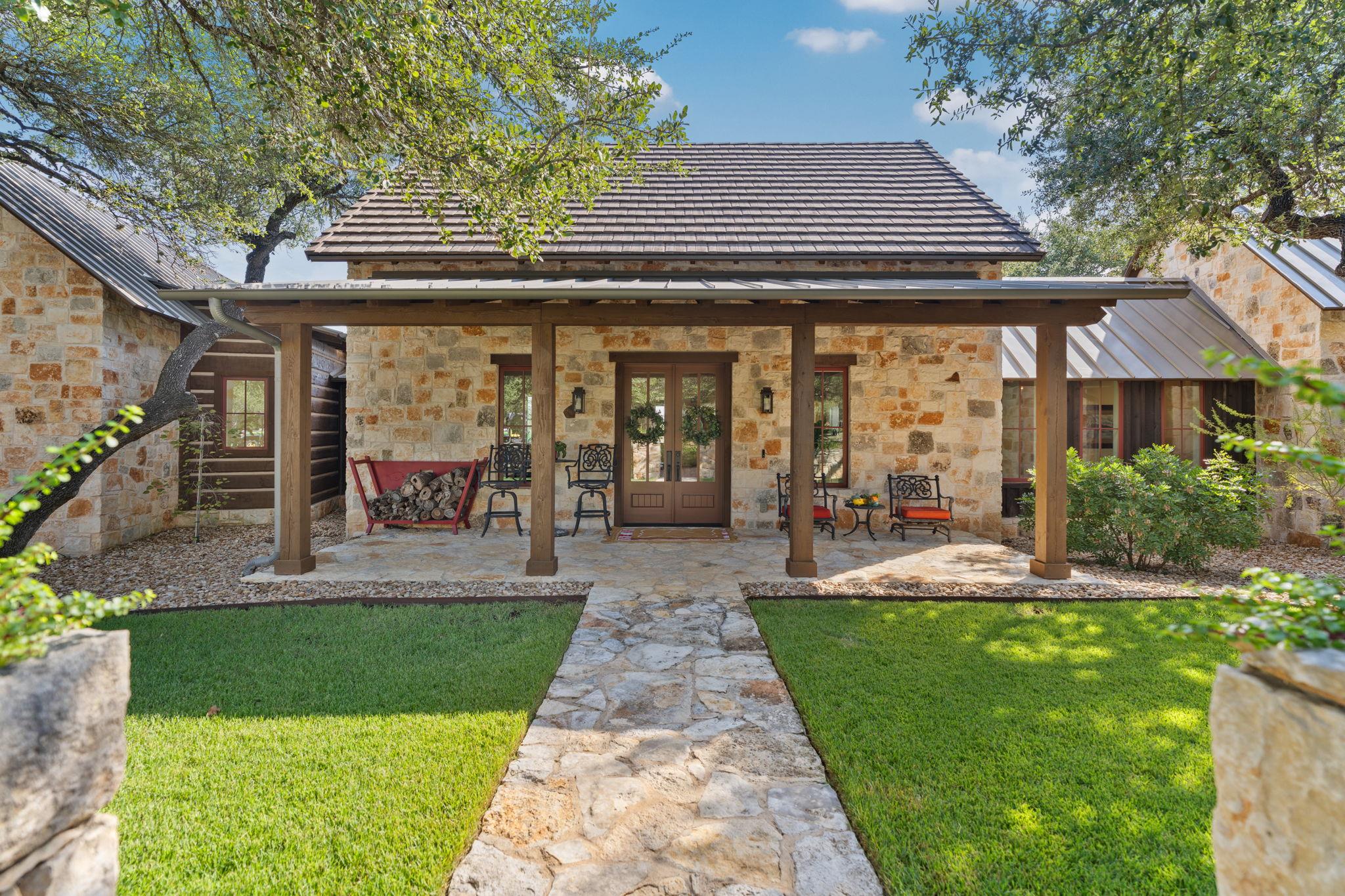 250 McKellar RD