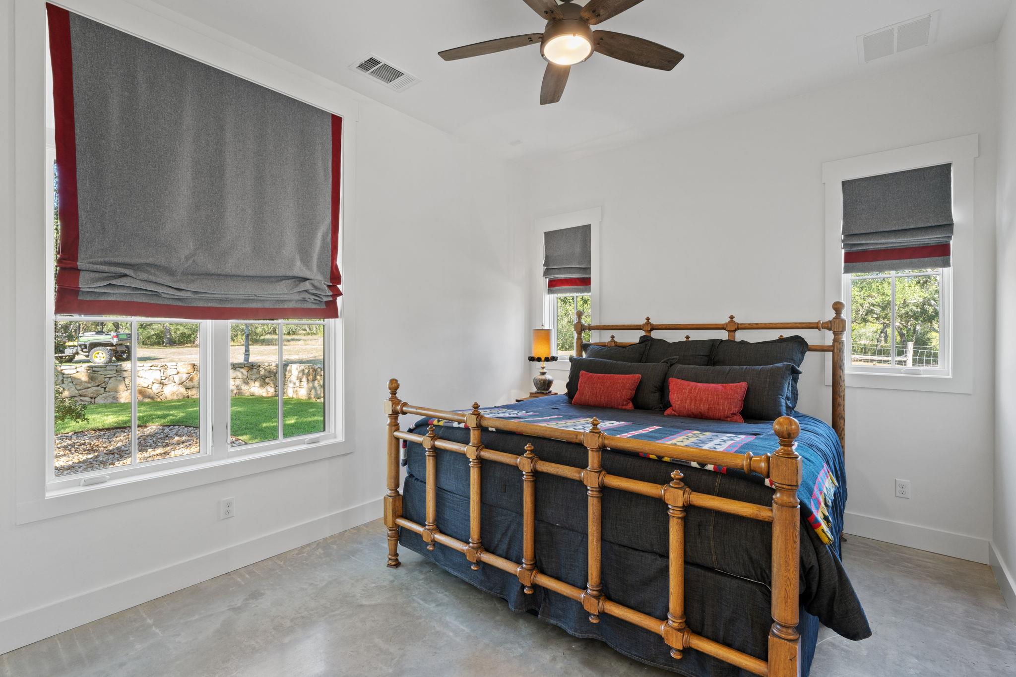 250 McKellar RD