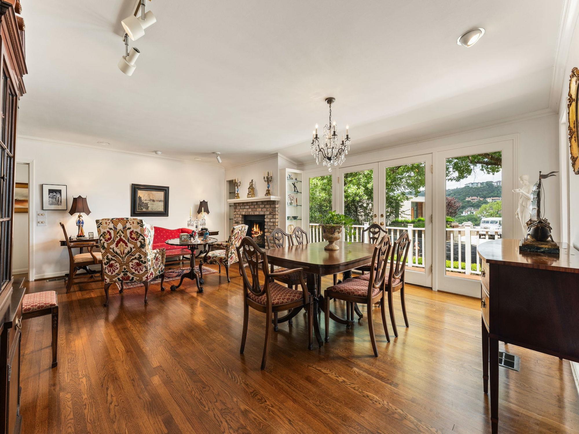 2205 Scenic DR