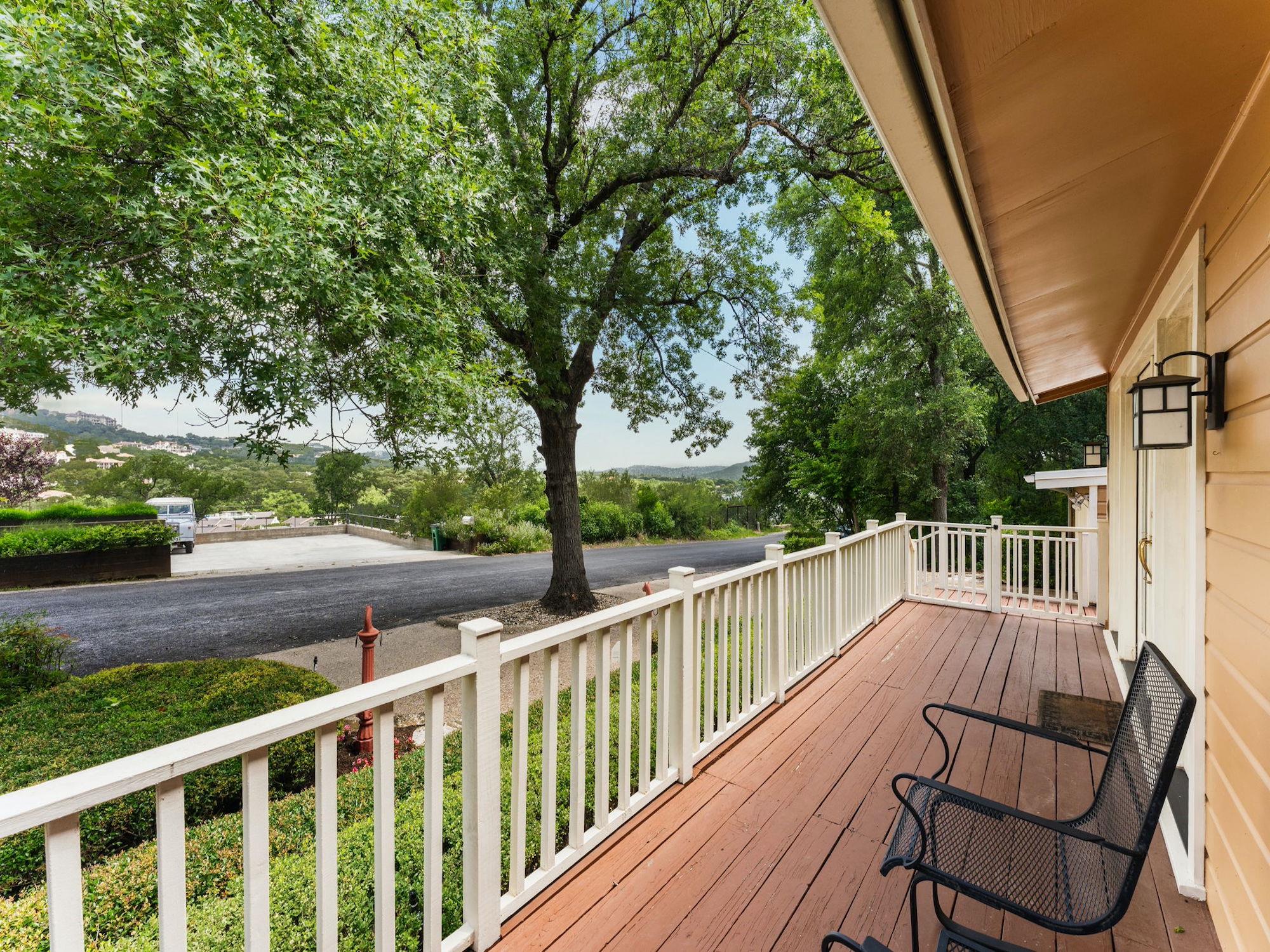 2205 Scenic DR
