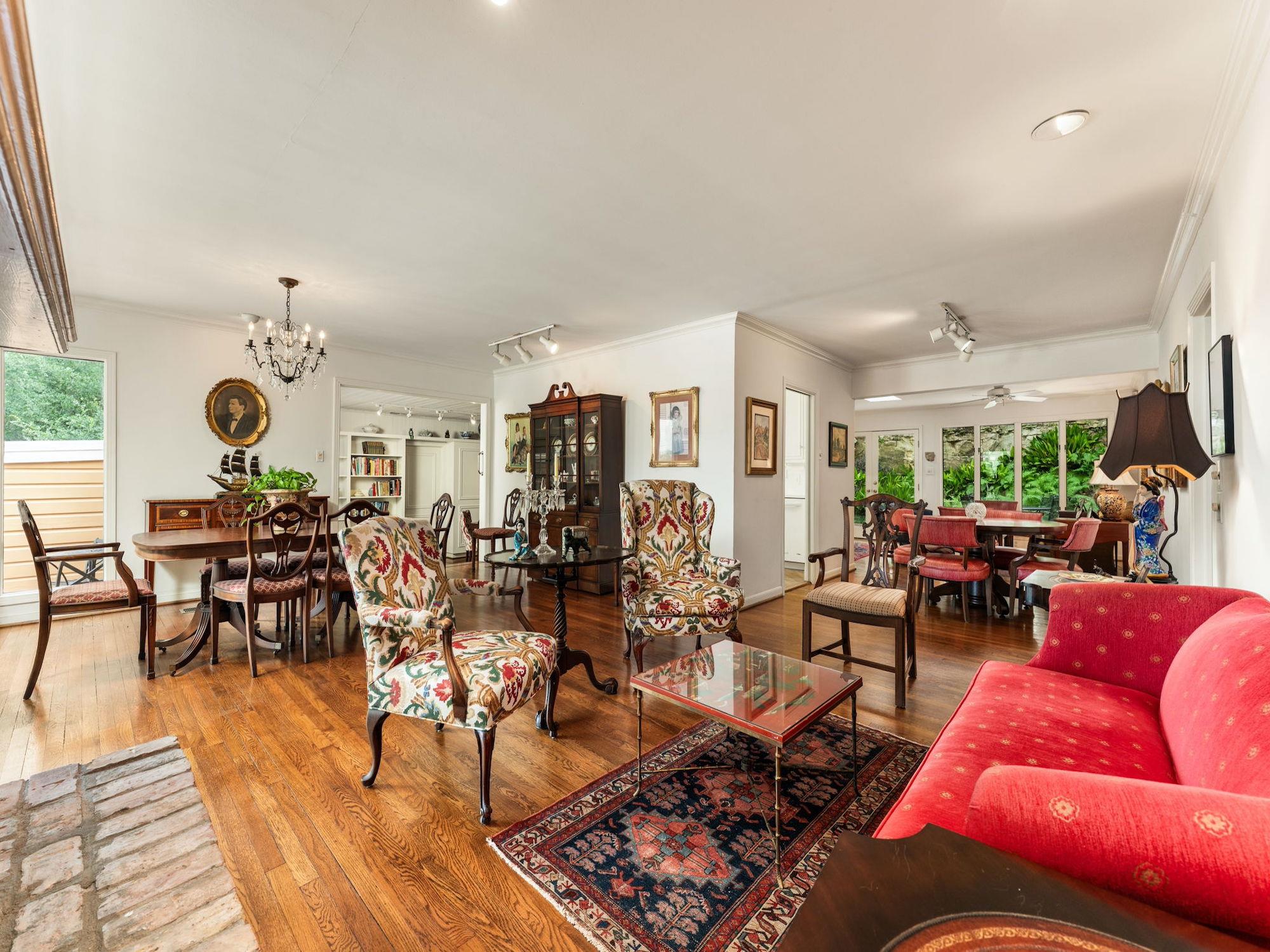 2205 Scenic DR