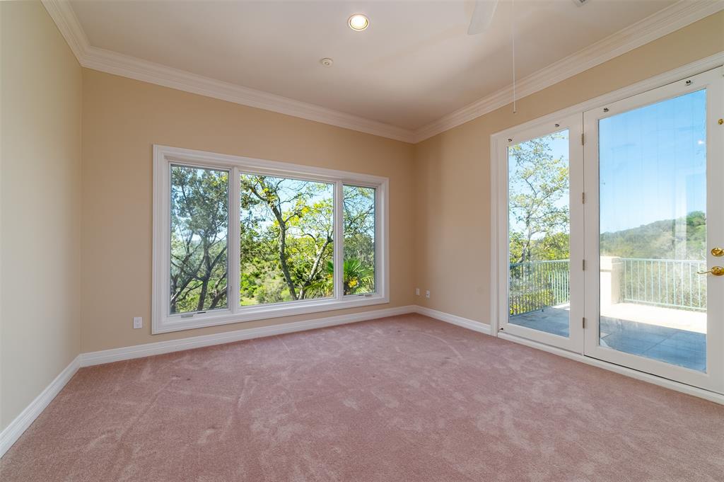 1103 Falcon Ledge DR