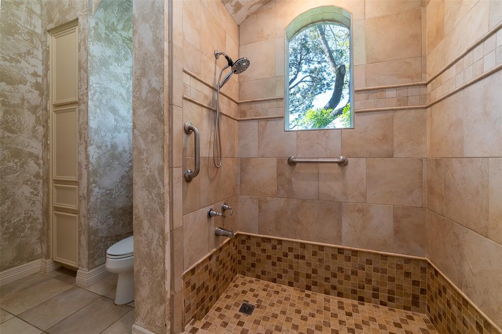 1103 Falcon Ledge DR