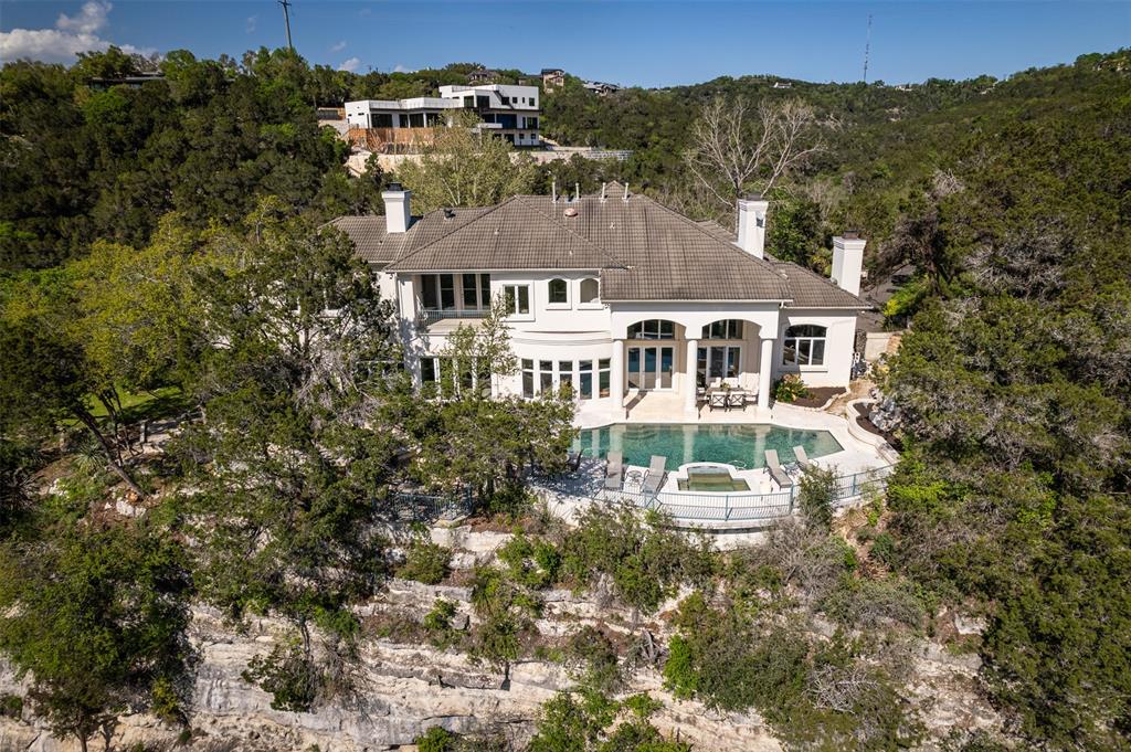 1103 Falcon Ledge DR