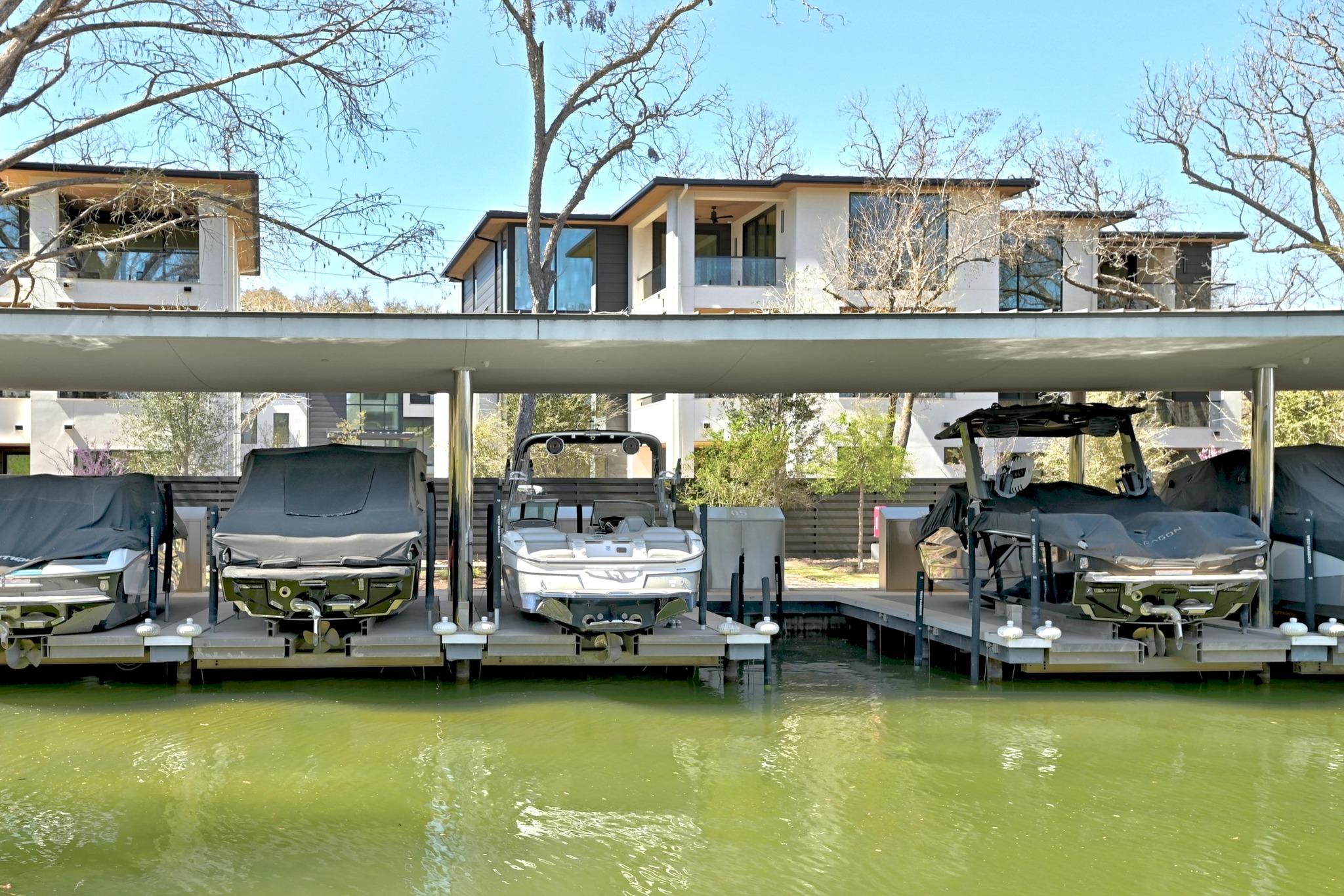 2503 Westlake DR