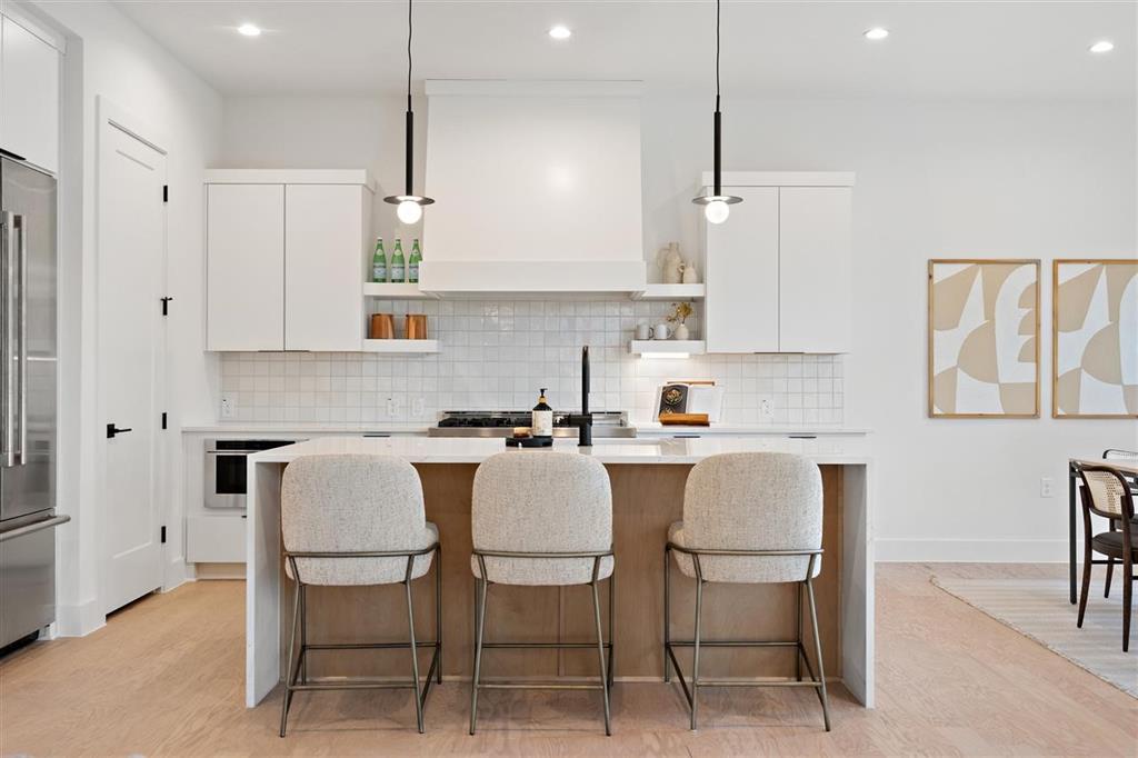 4908 Lansing DR