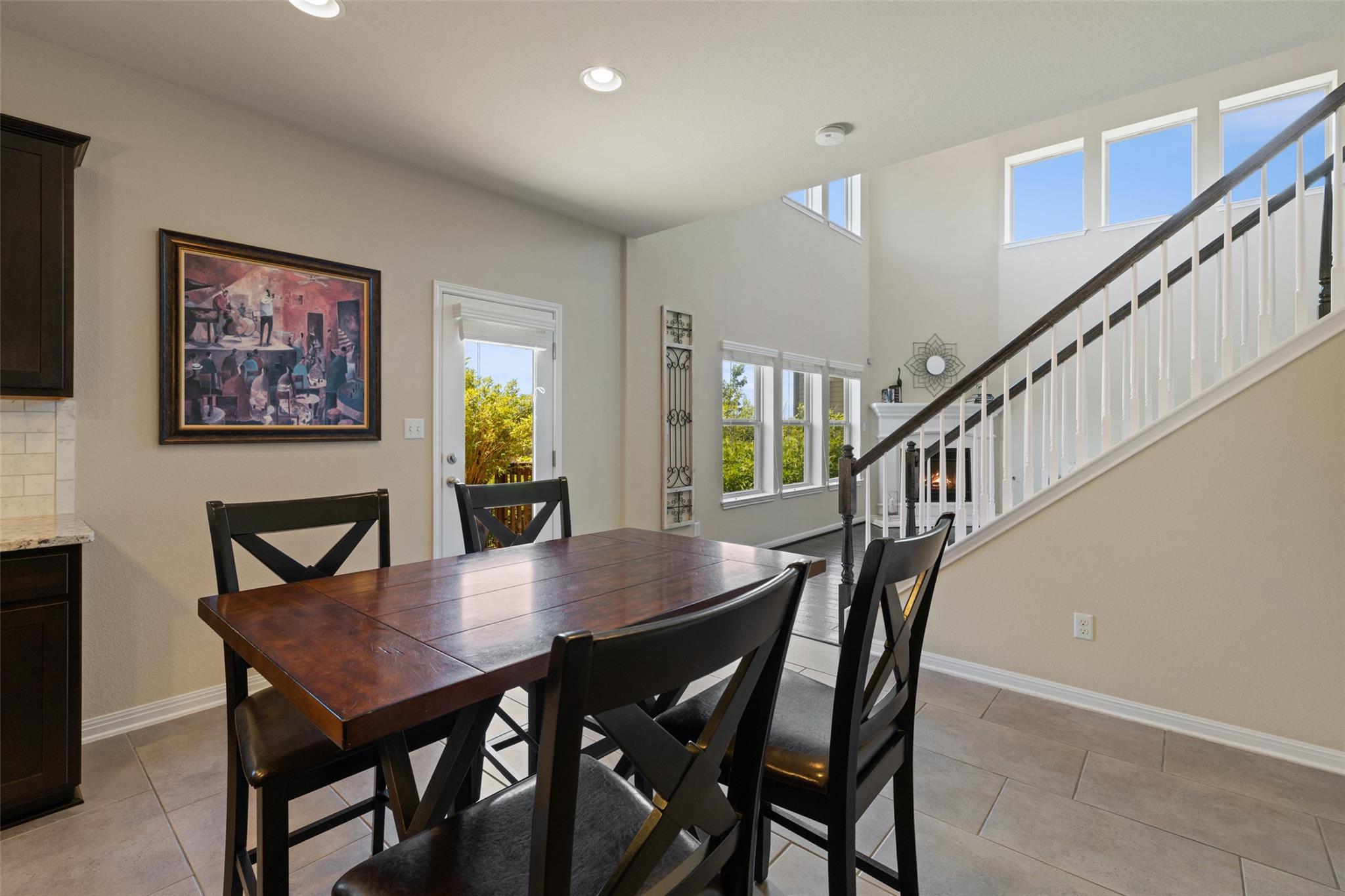 609 Stone View TRL