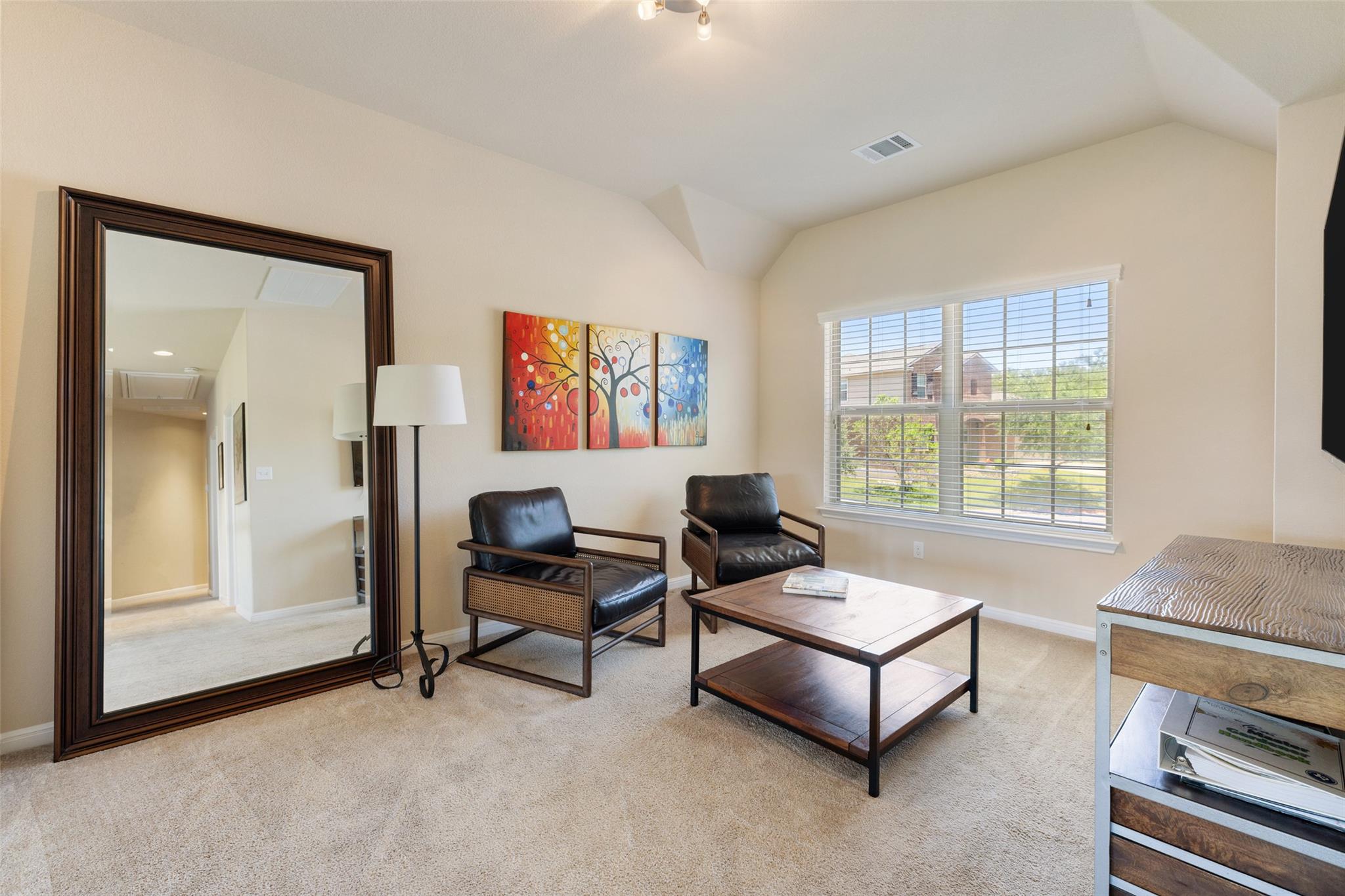 609 Stone View TRL