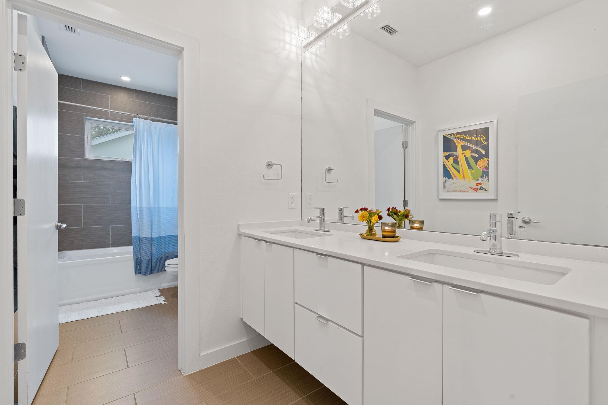 609 West Lynn ST # 3