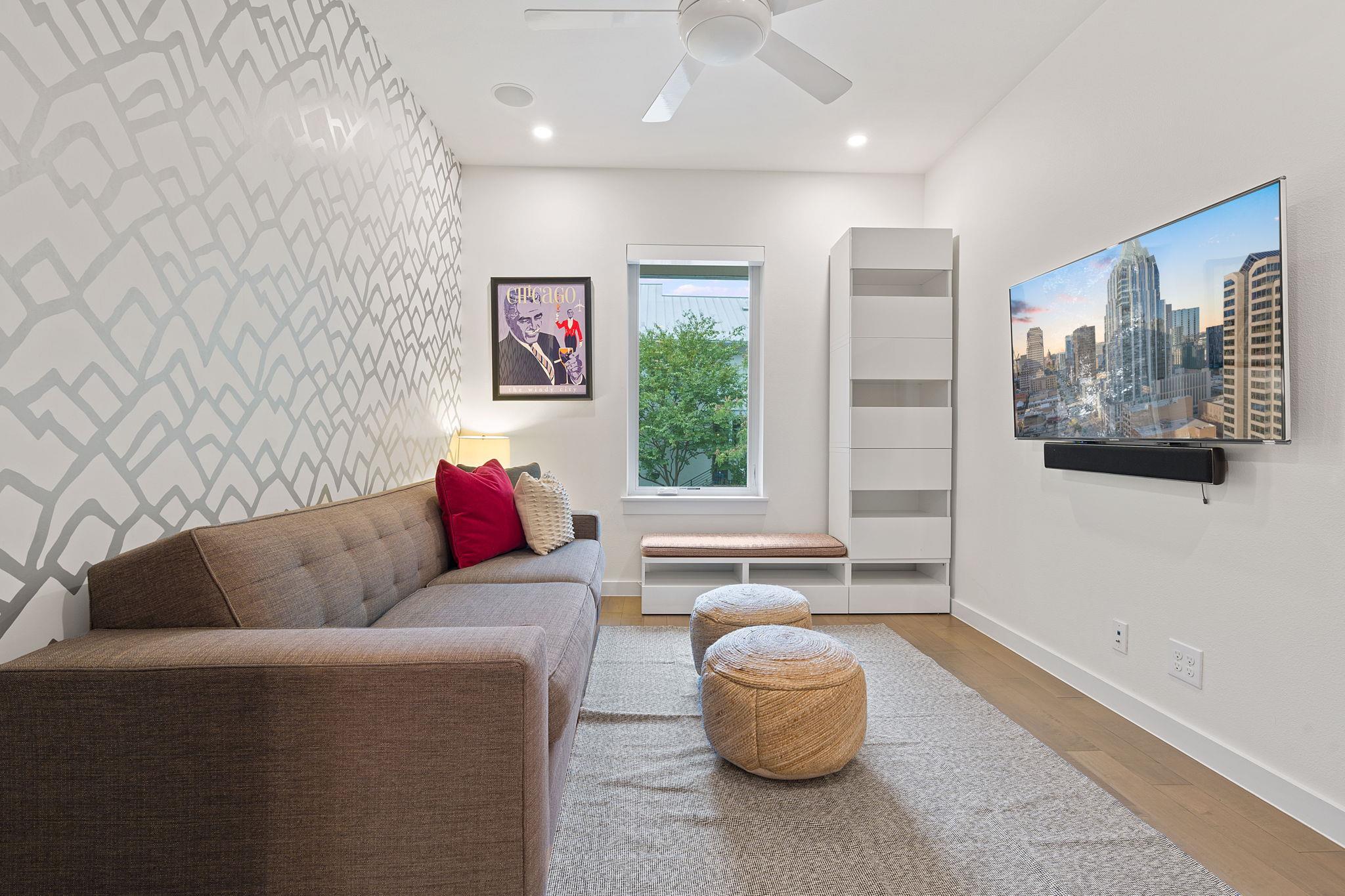 609 West Lynn ST # 3