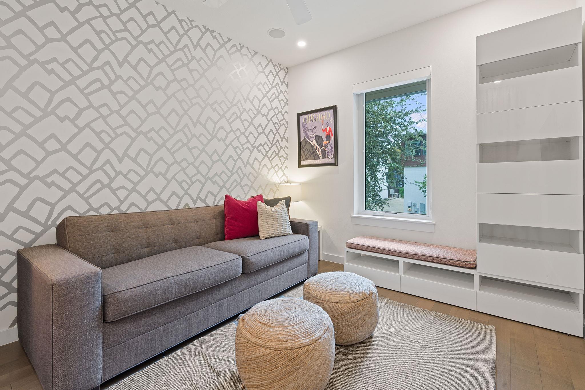 609 West Lynn ST # 3