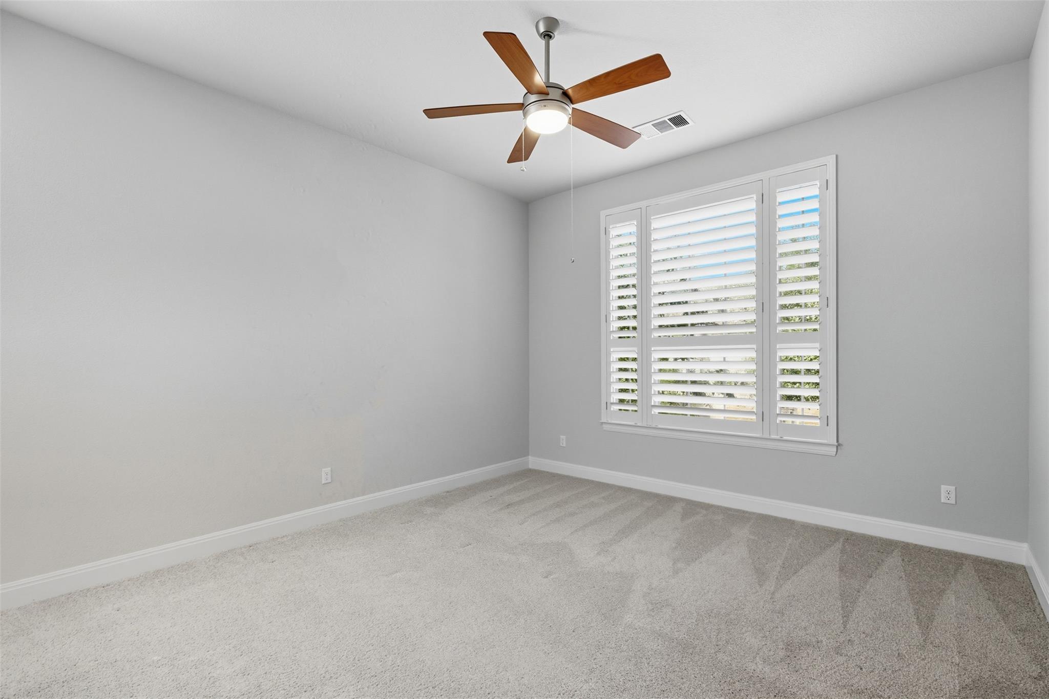 2032 Murano LN
