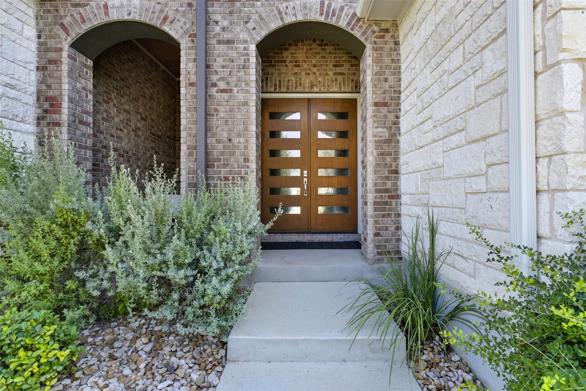 2032 Murano LN