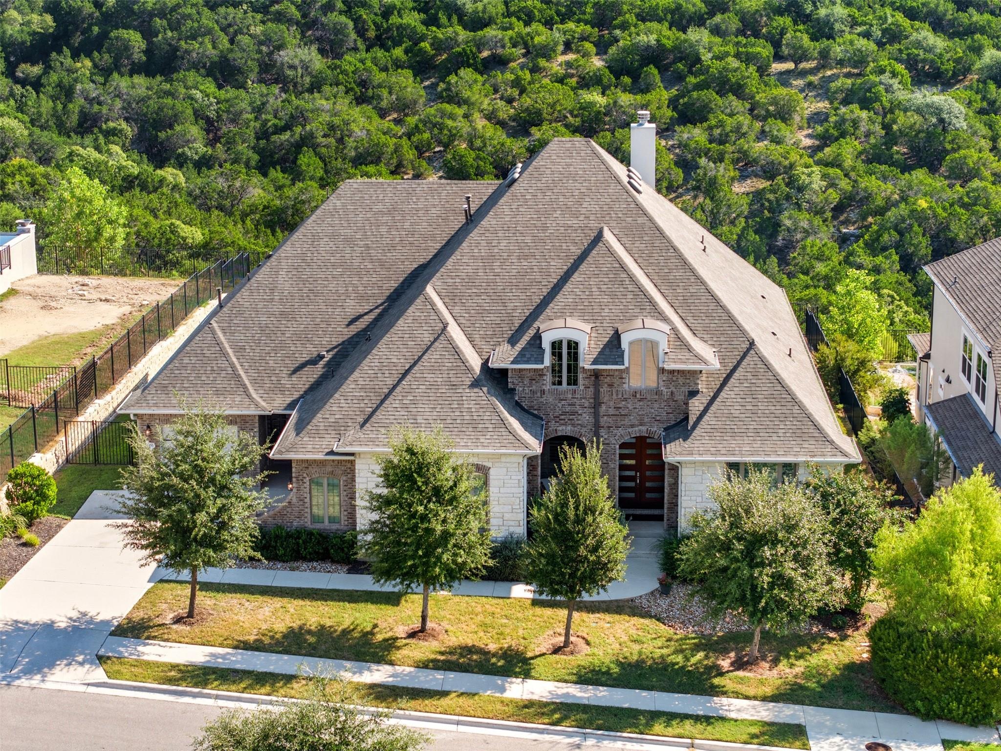 2032 Murano LN