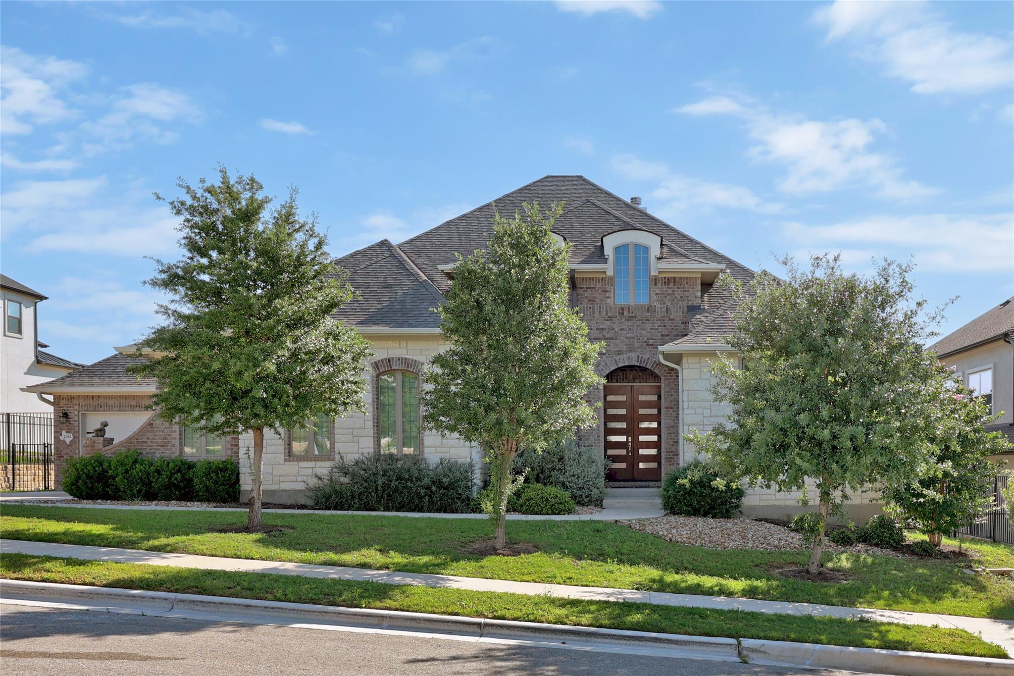 2032 Murano LN
