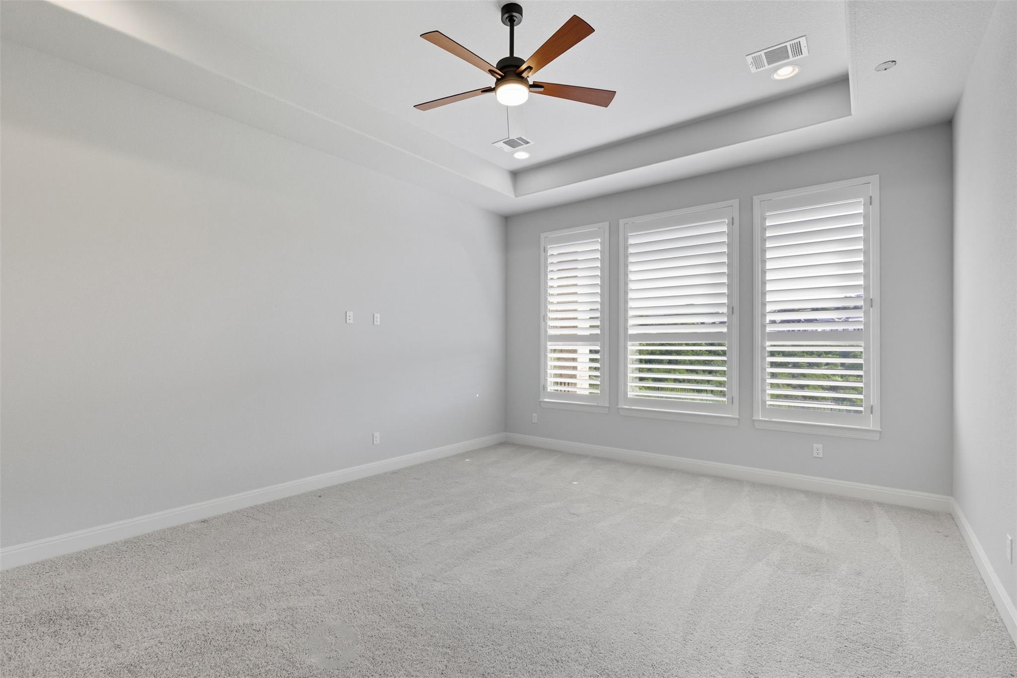 2032 Murano LN