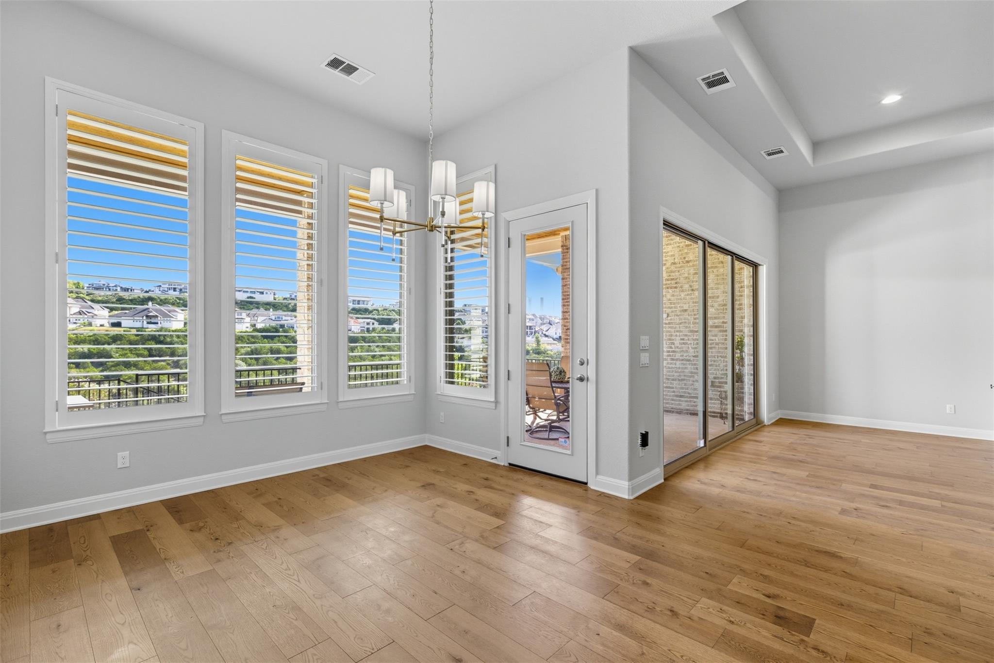 2032 Murano LN