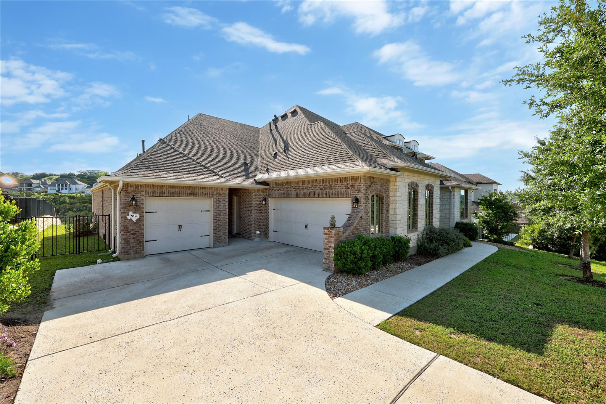 2032 Murano LN