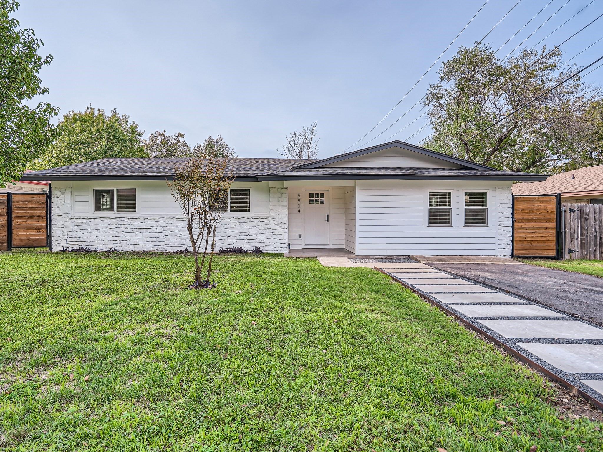 5804 Eureka DR