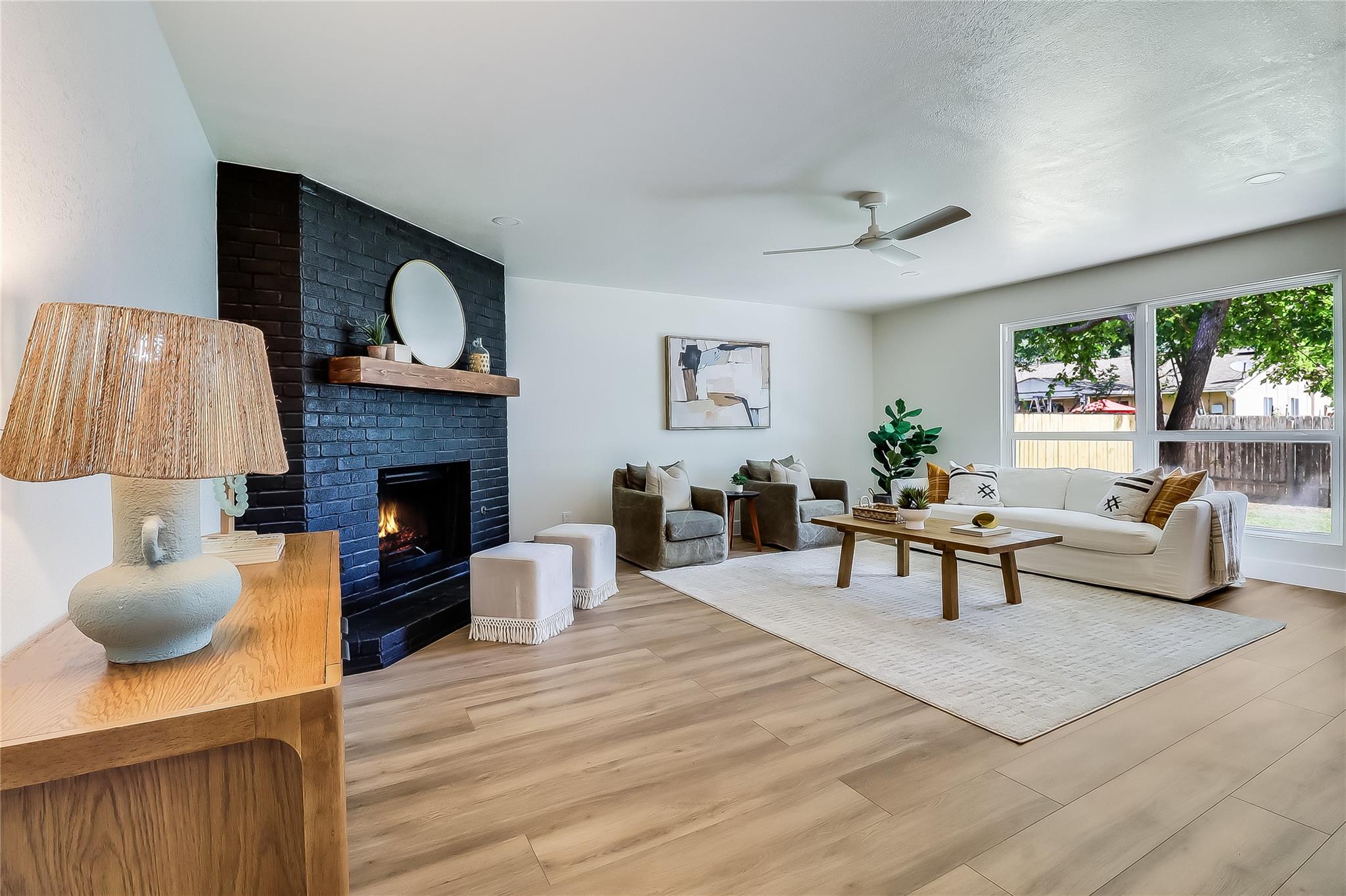 2402 Broken Oak DR