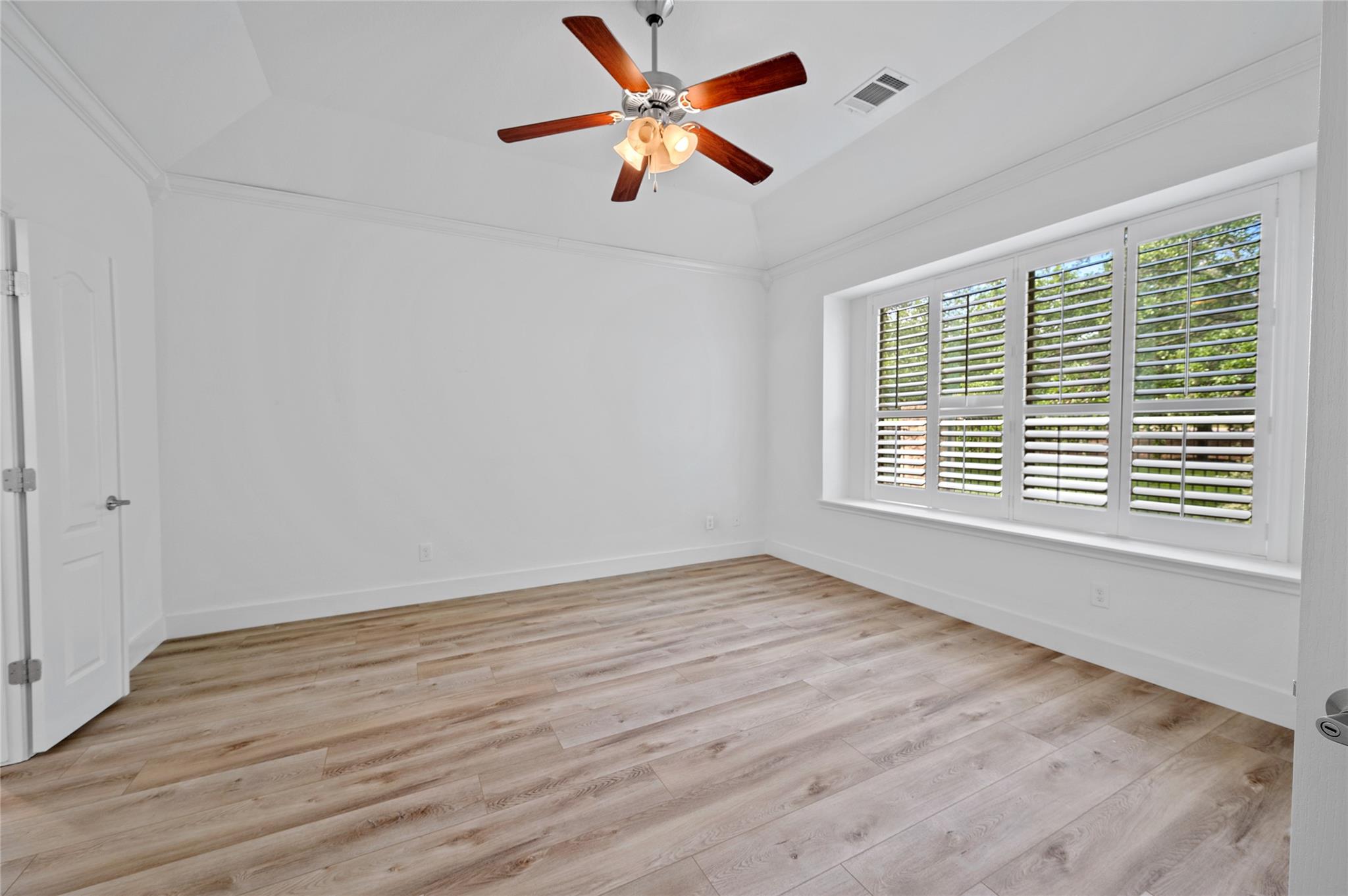 4512 Pyrenees PASS