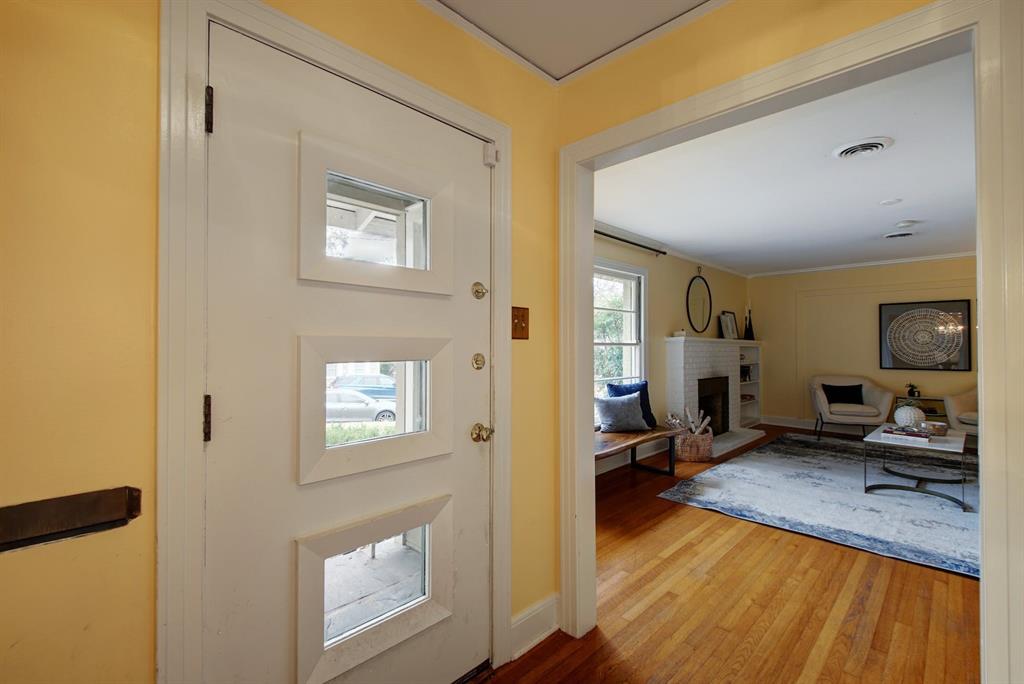 1301 Belmont PKWY