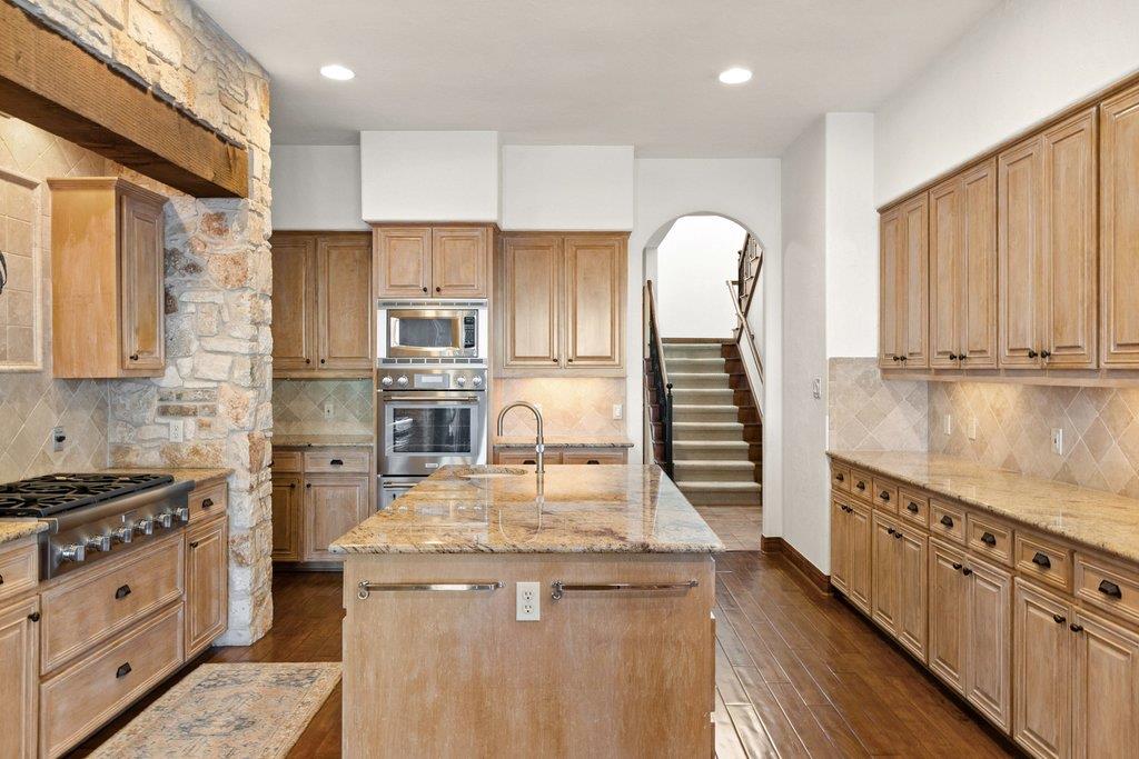 13907 Panorama DR