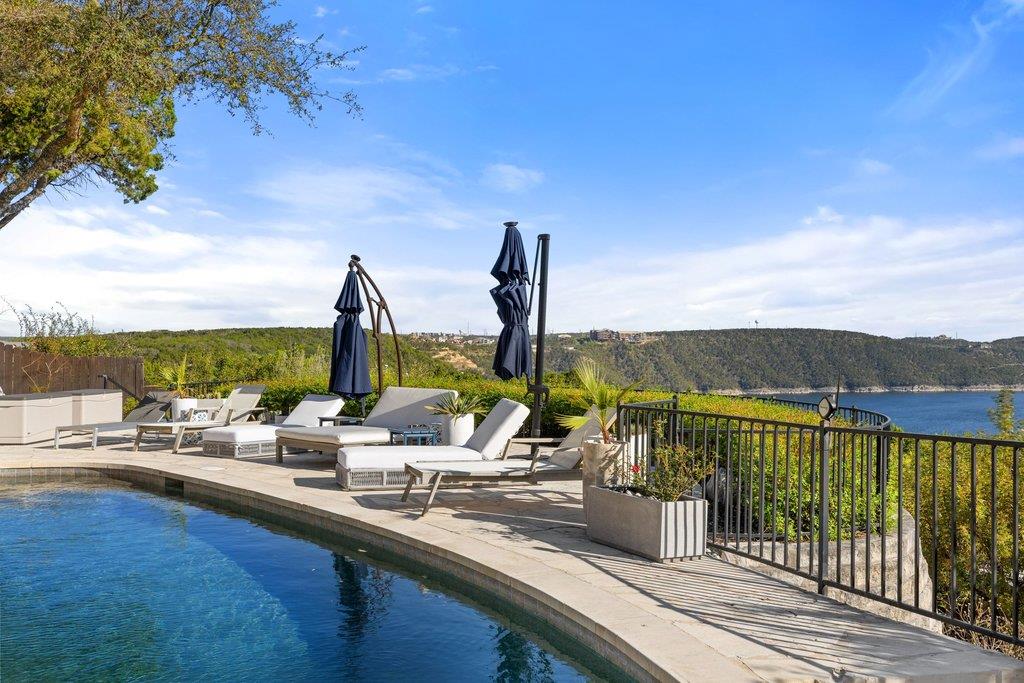13907 Panorama DR