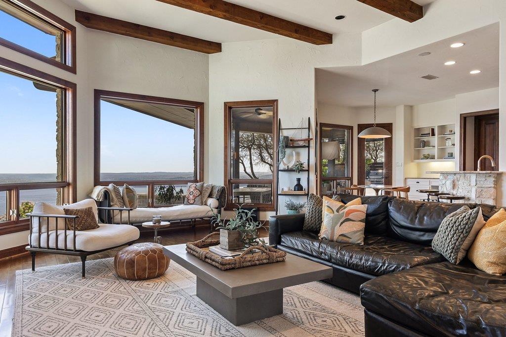 13907 Panorama DR