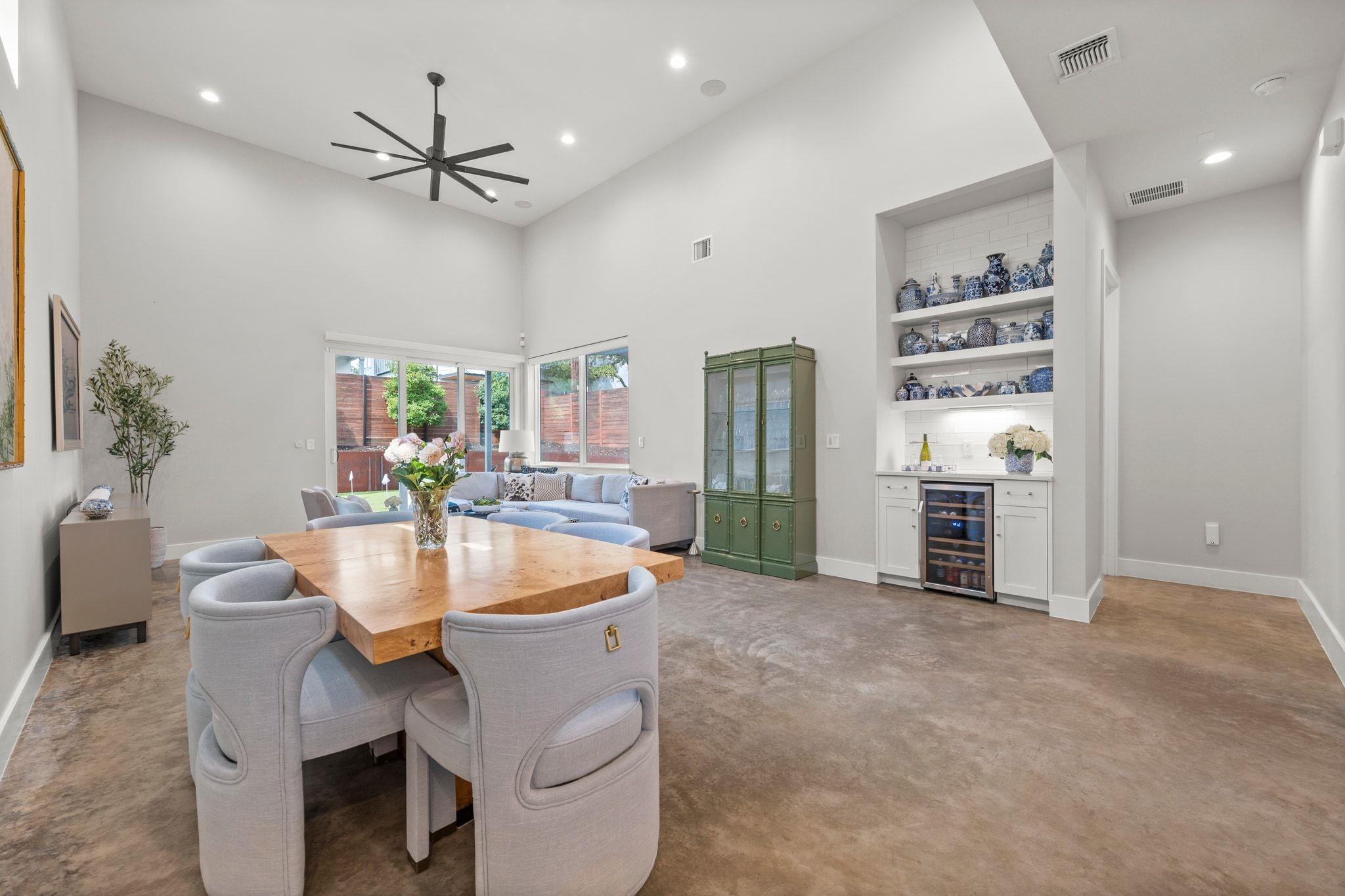 4110 Idlewild RD # B