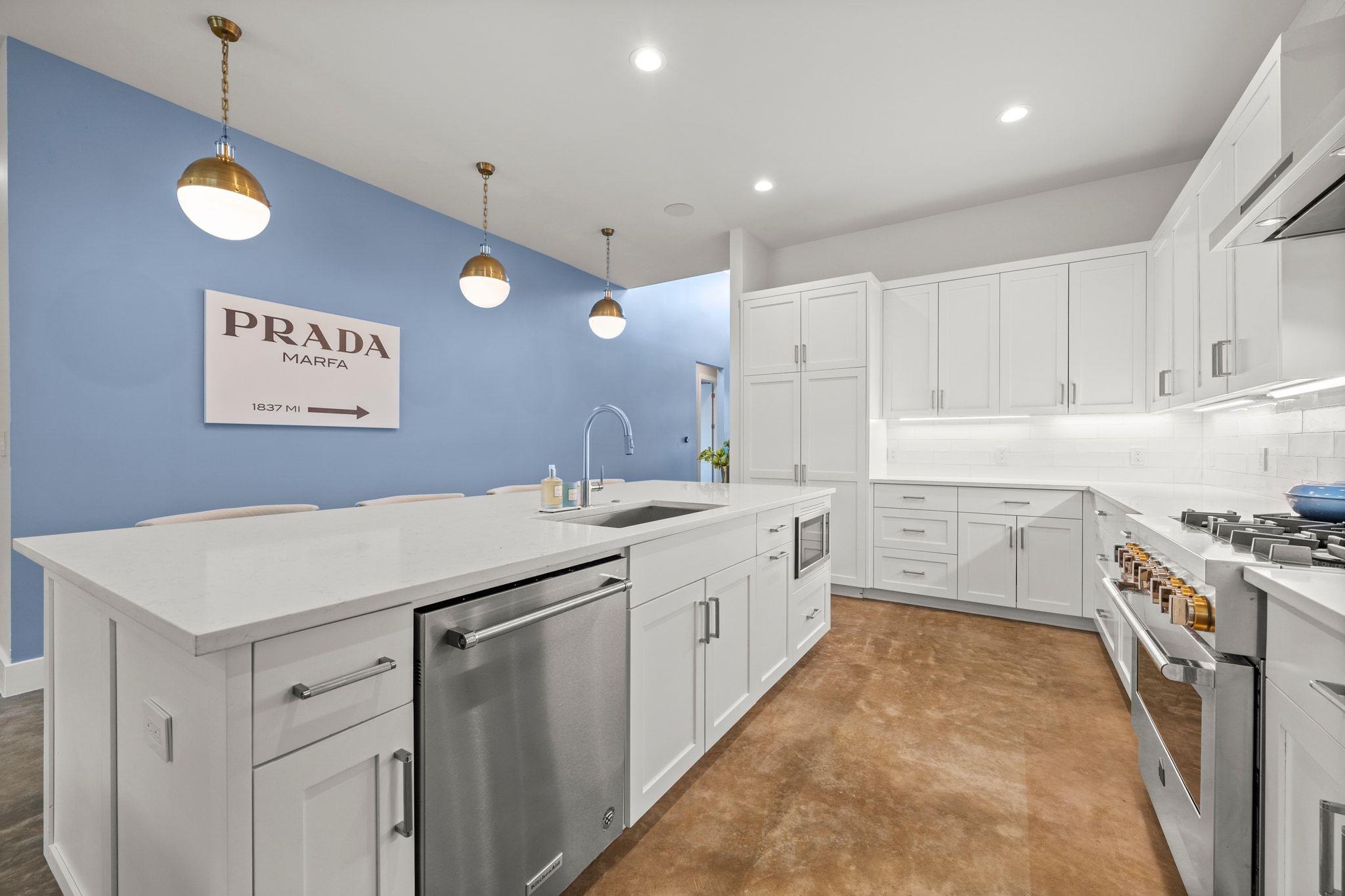 4110 Idlewild RD # B