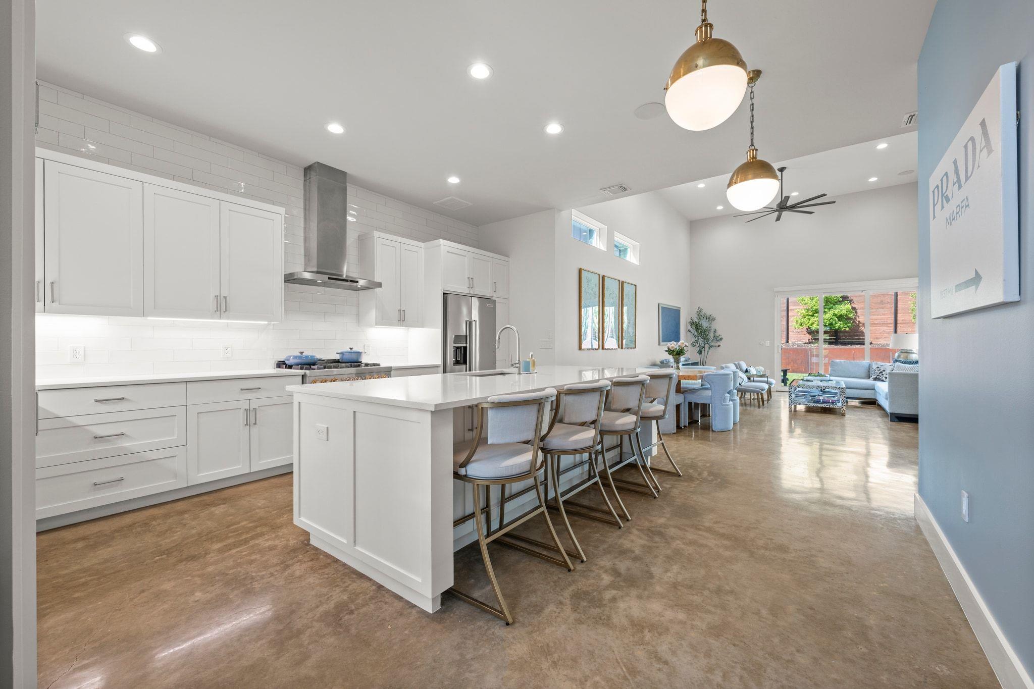 4110 Idlewild RD # B