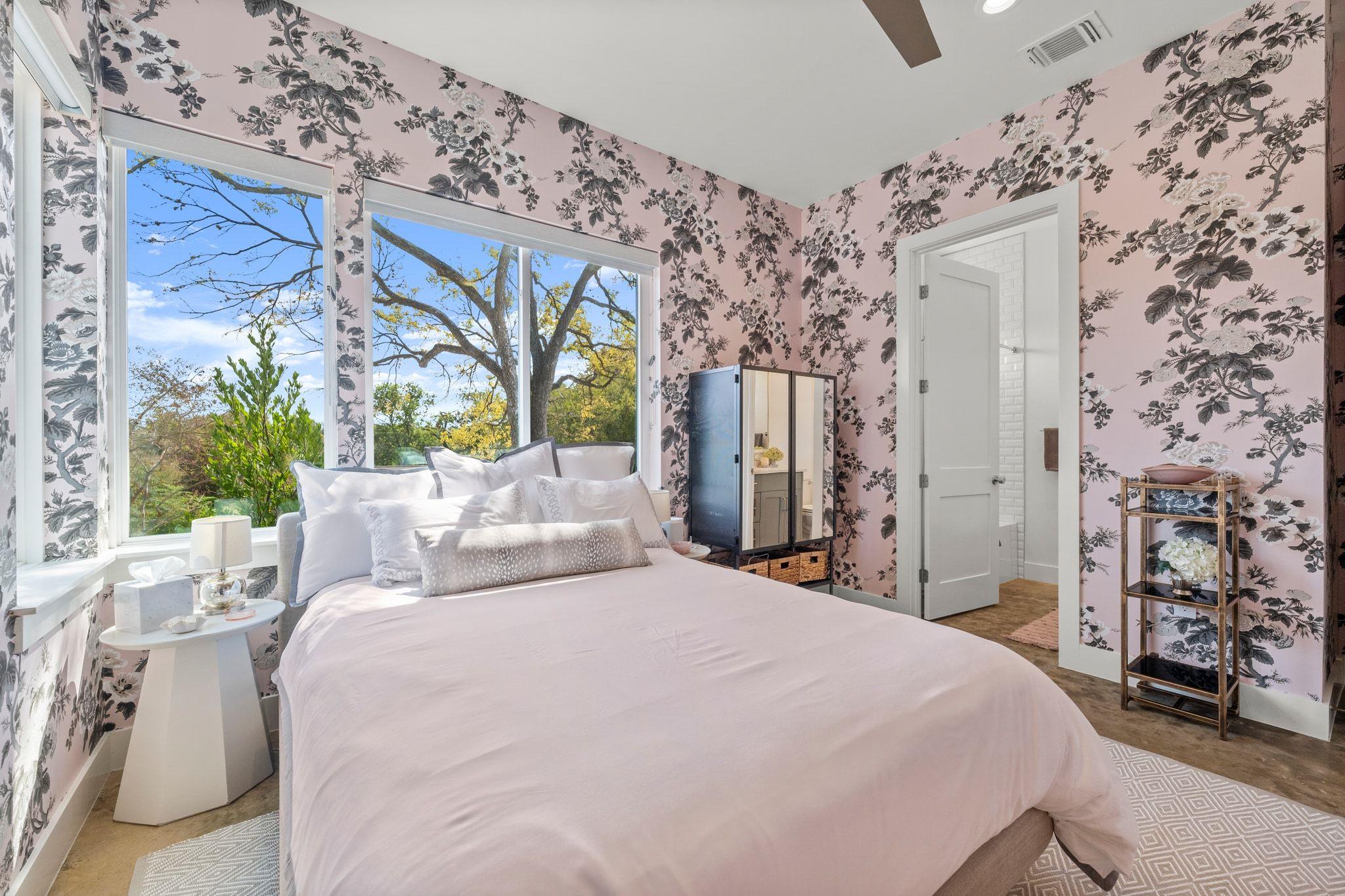 4110 Idlewild RD # B