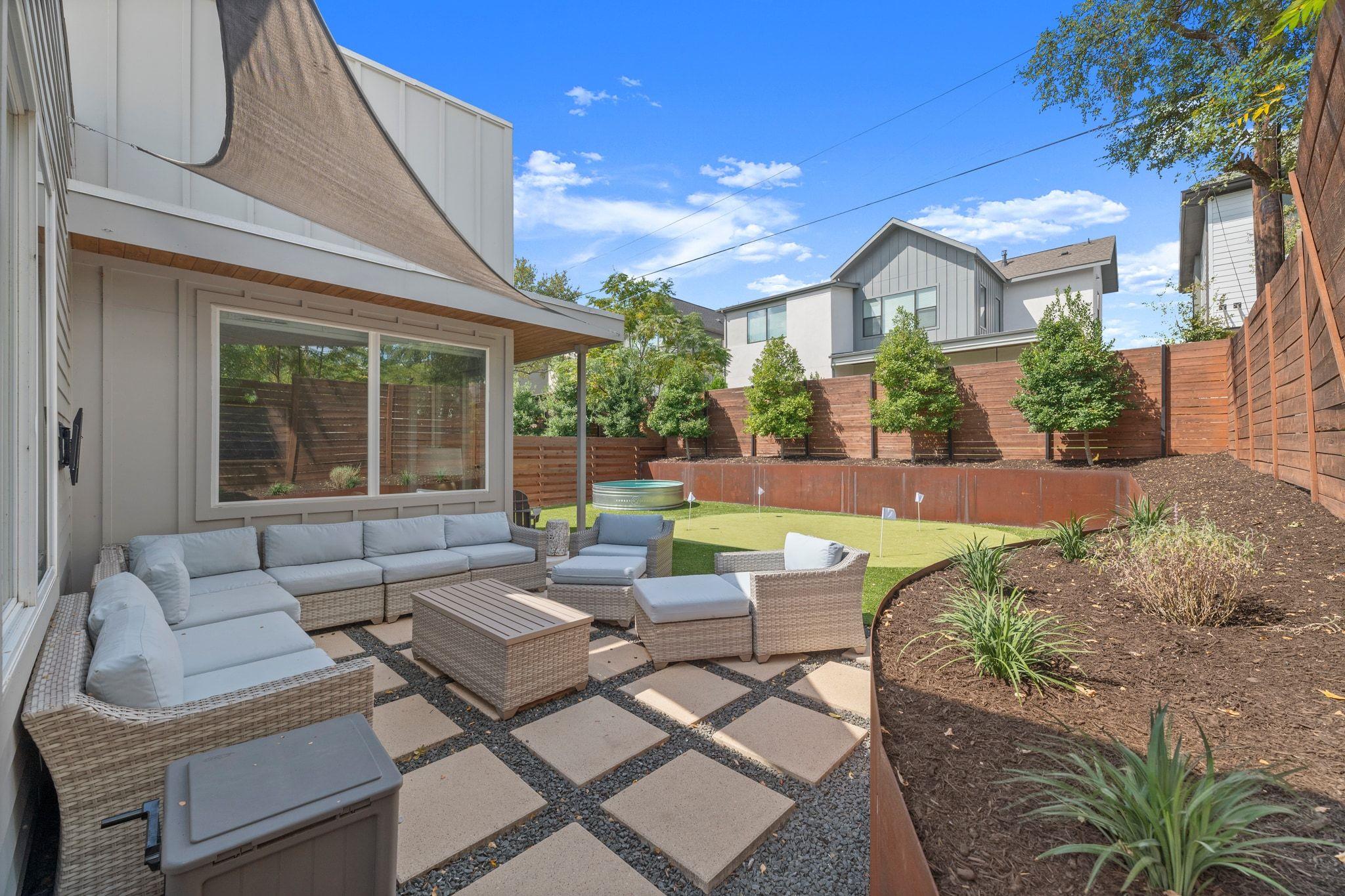 4110 Idlewild RD # B