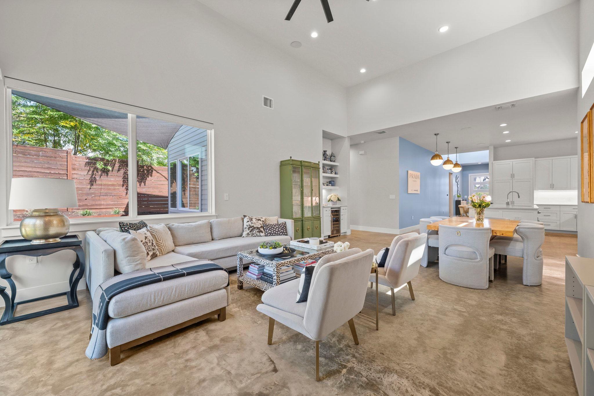 4110 Idlewild RD # B