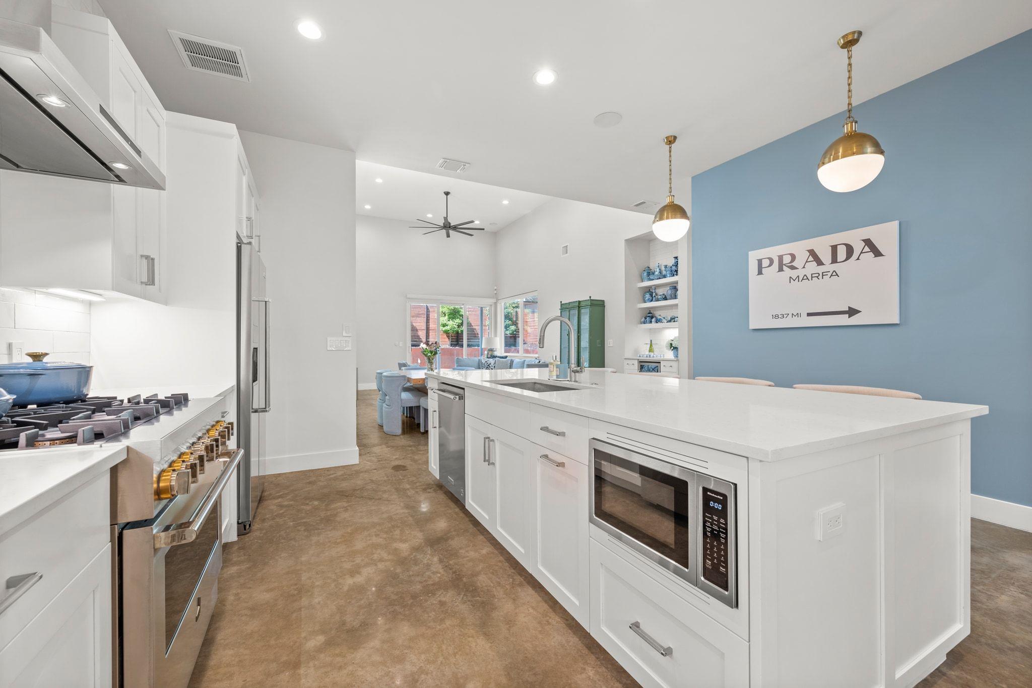 4110 Idlewild RD # B