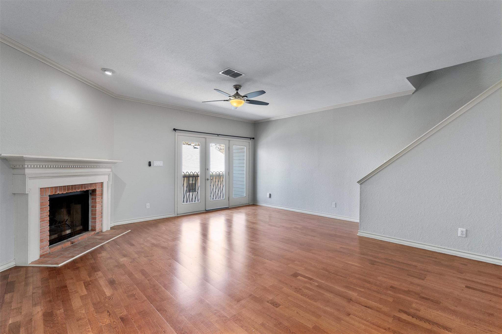 2408 Enfield RD # 212