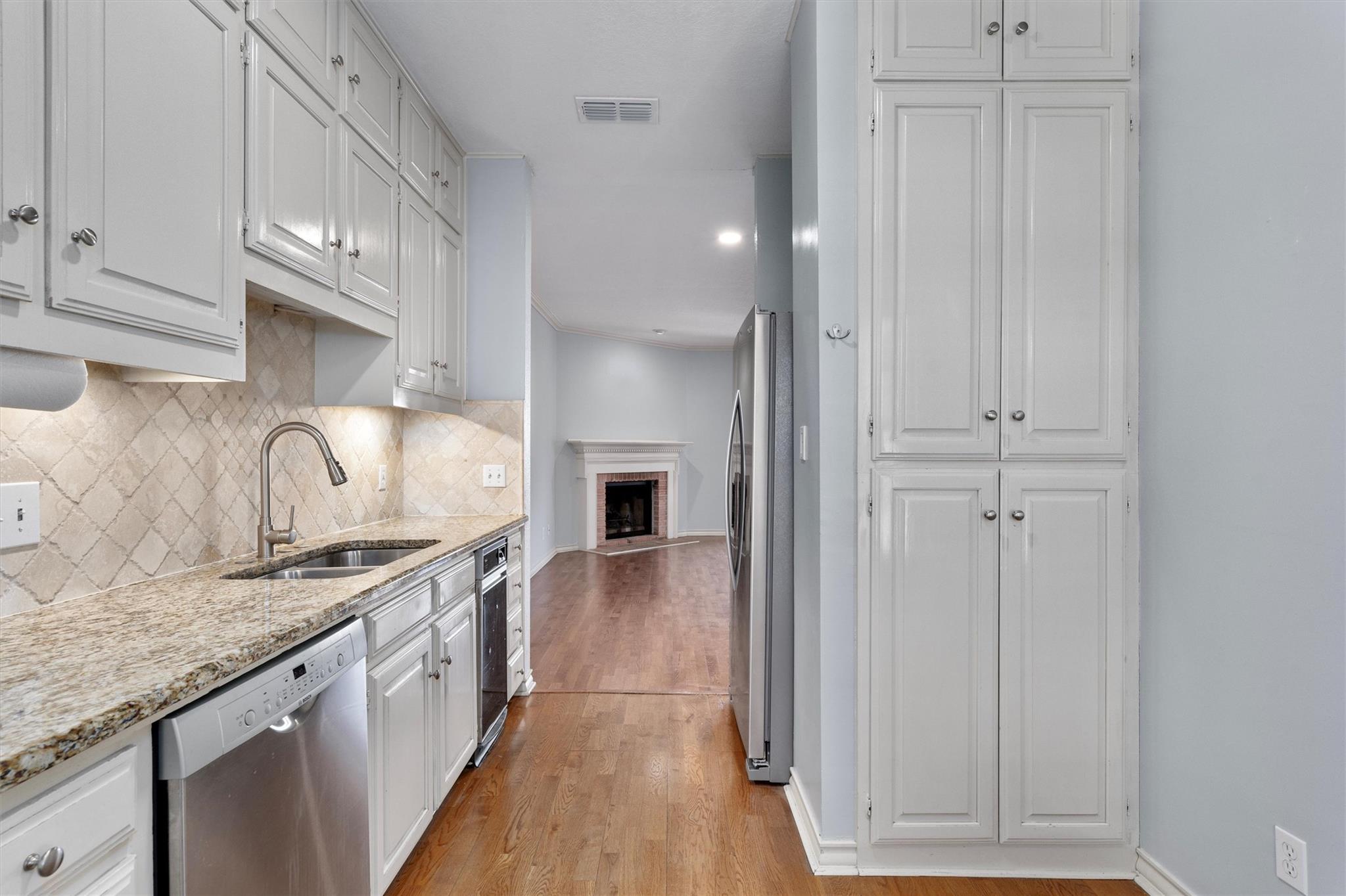 2408 Enfield RD # 212