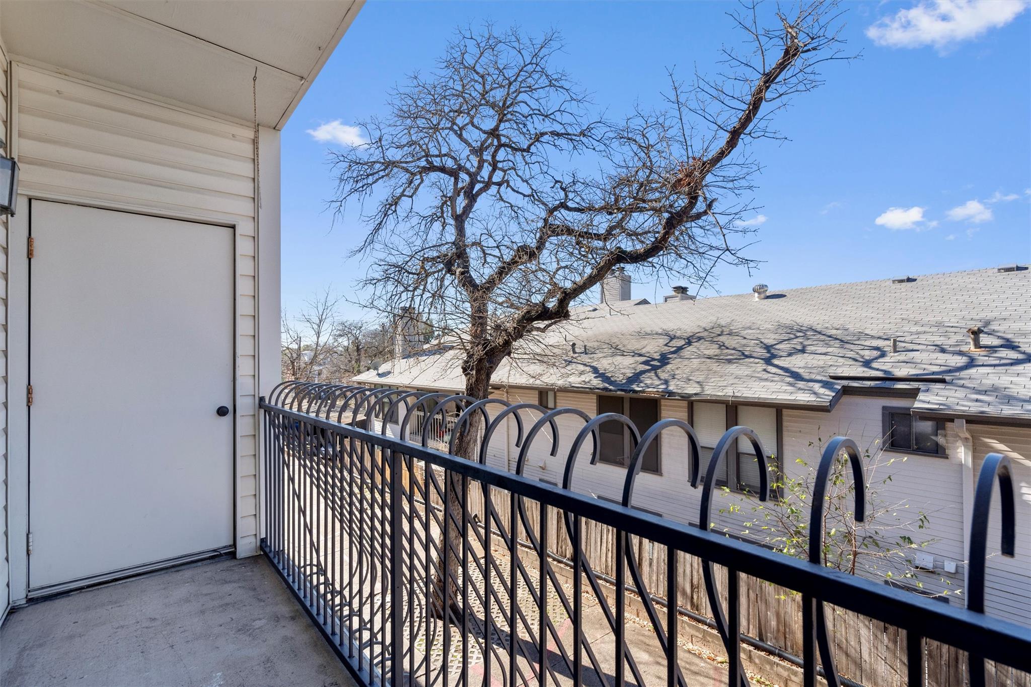 2408 Enfield RD # 212