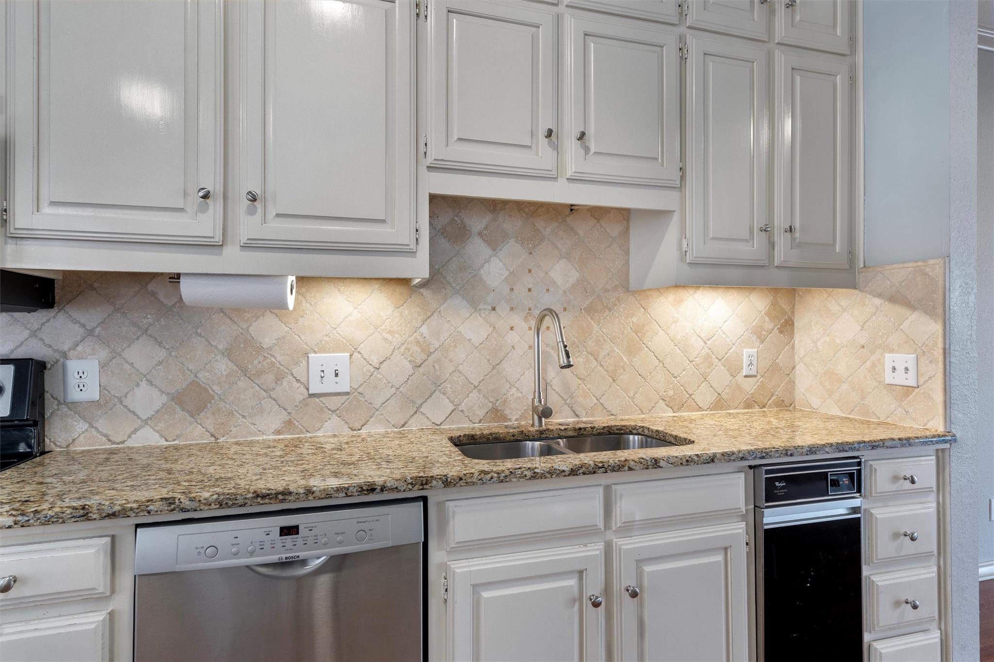 2408 Enfield RD # 212