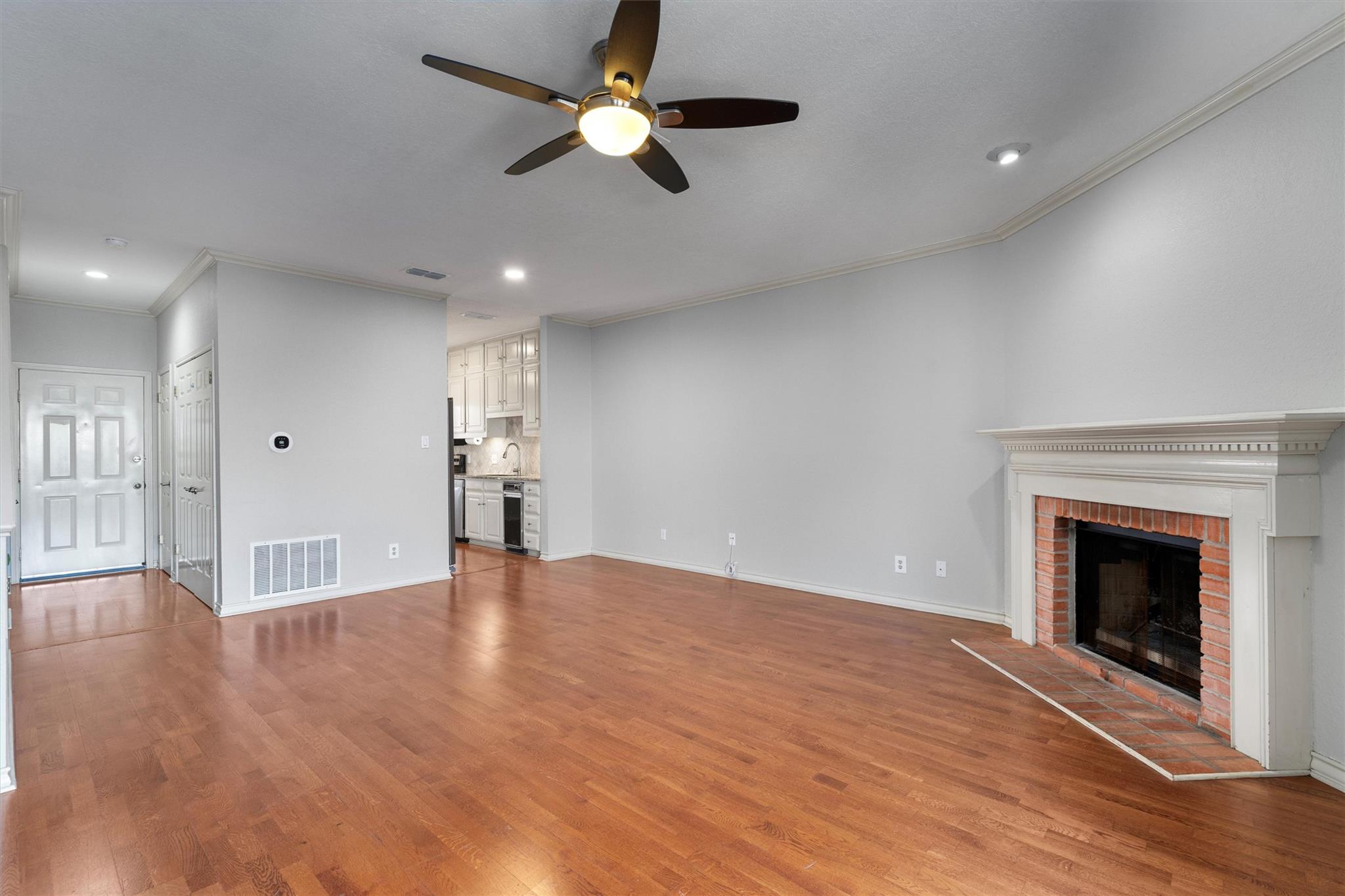 2408 Enfield RD # 212