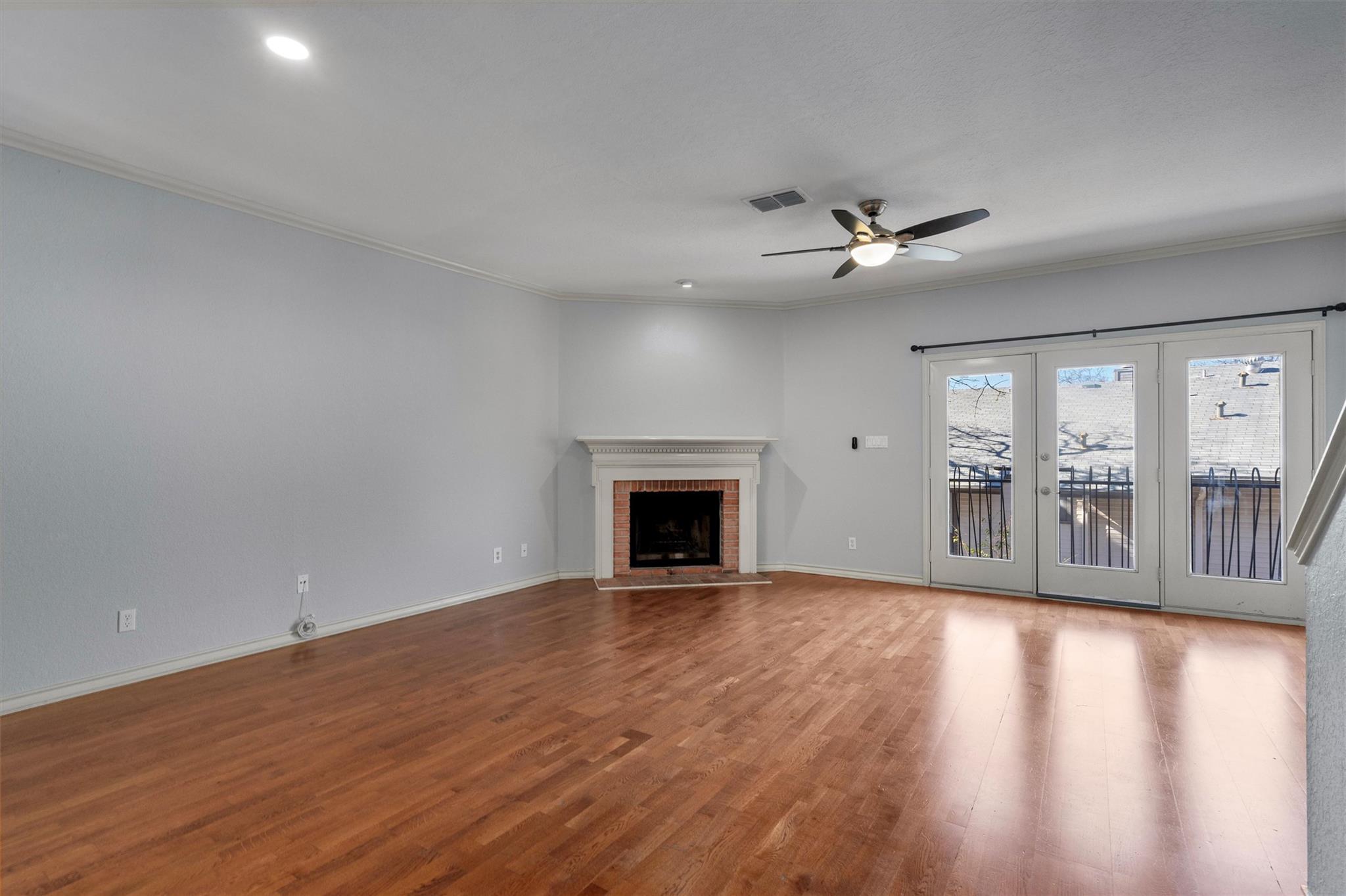 2408 Enfield RD # 212